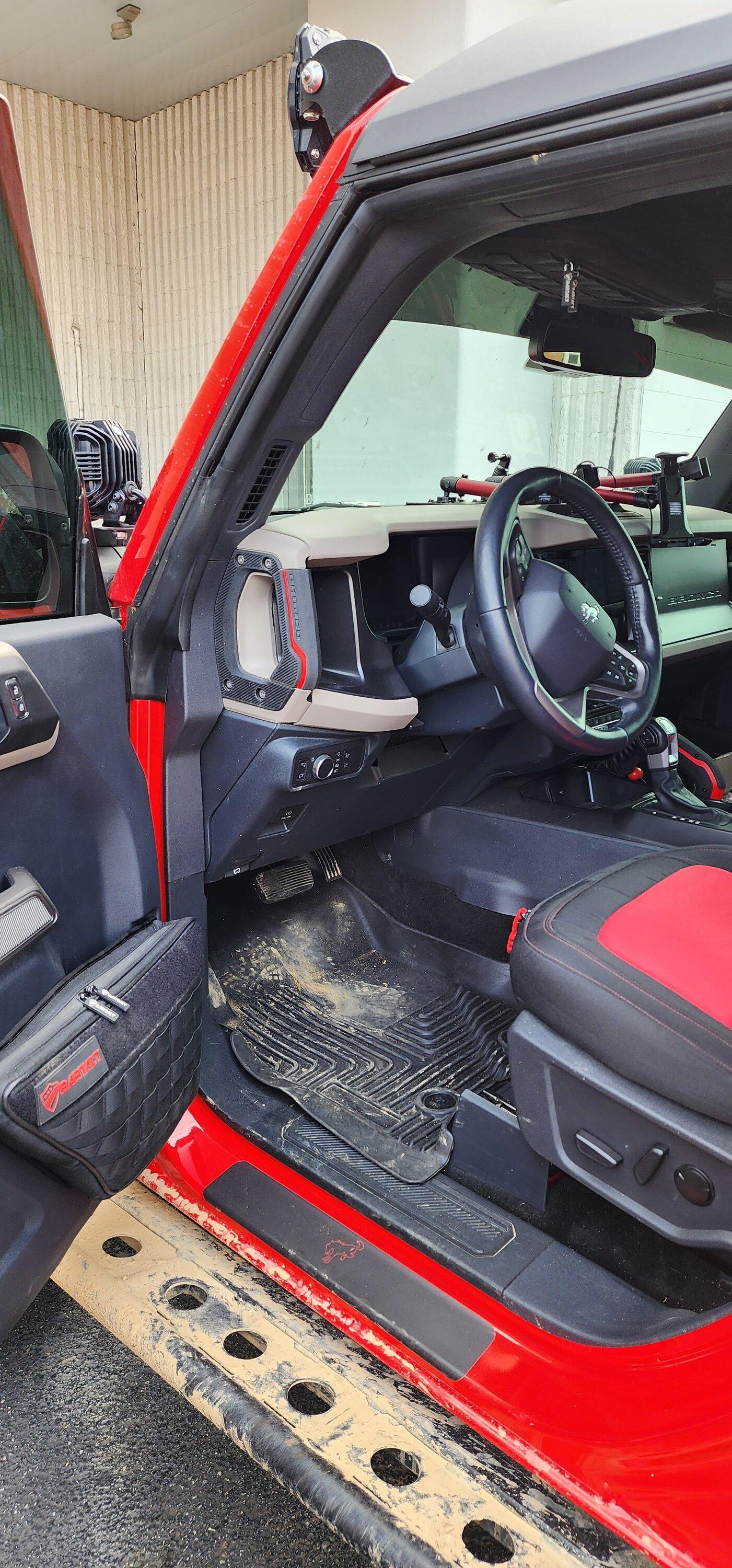 Ford Bronco Handle swap - blue to orange 20231024_152937