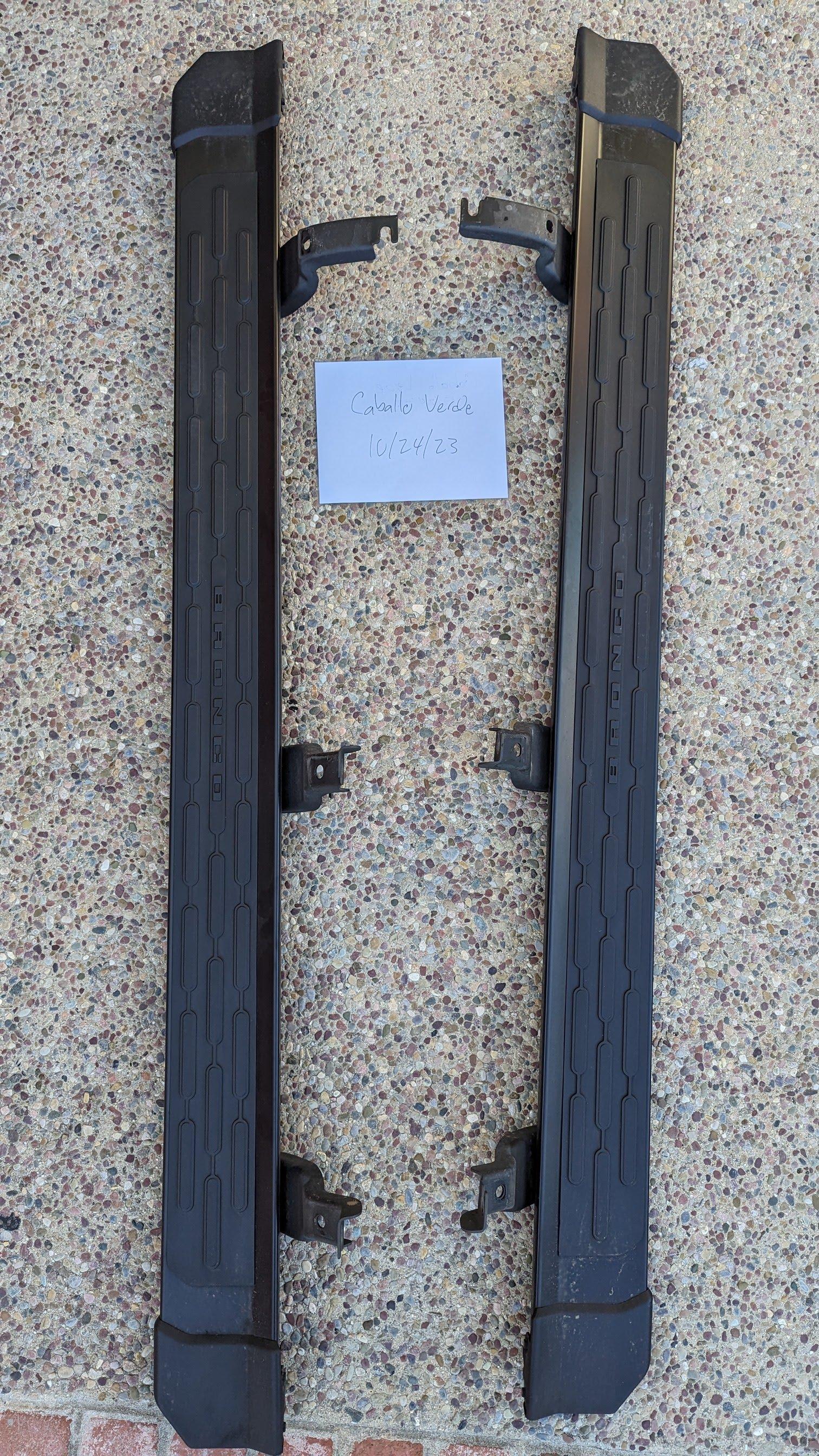 Ford Bronco SOLD - OEM 4dr Tube Steps PXL_20231024_230040962