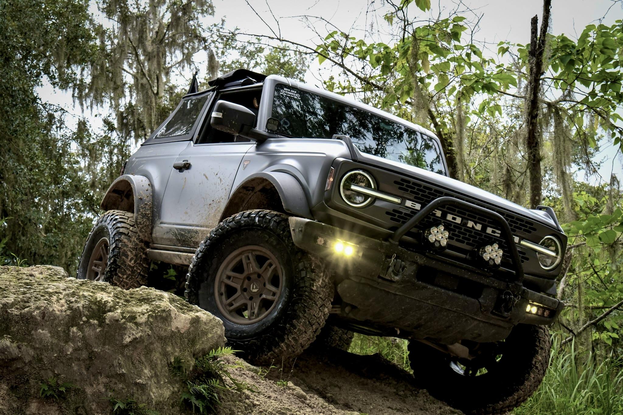 Ford Bronco Eruption Green Builds 20230903_001027_5CE319