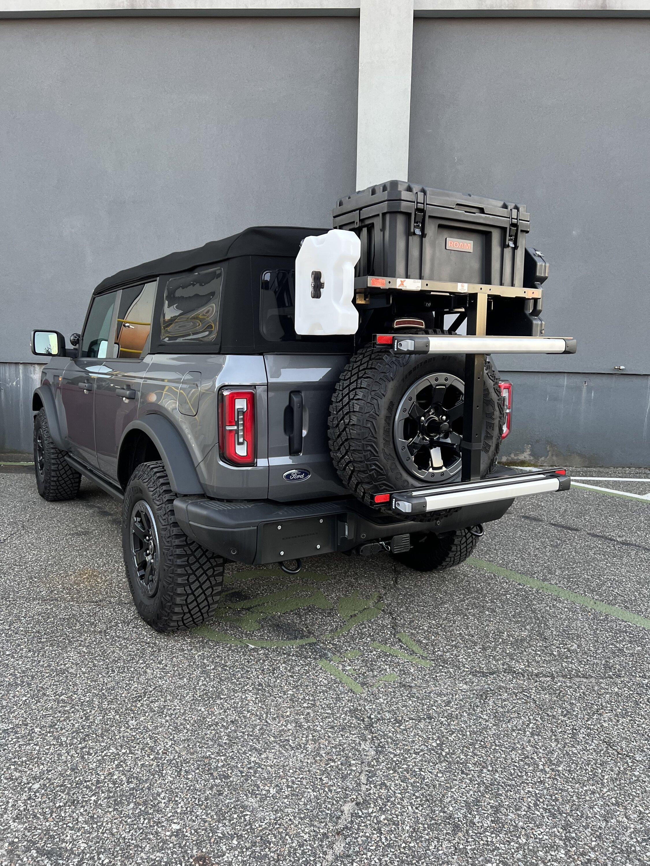 Ford Bronco Body mounted racks??? IMG_6577