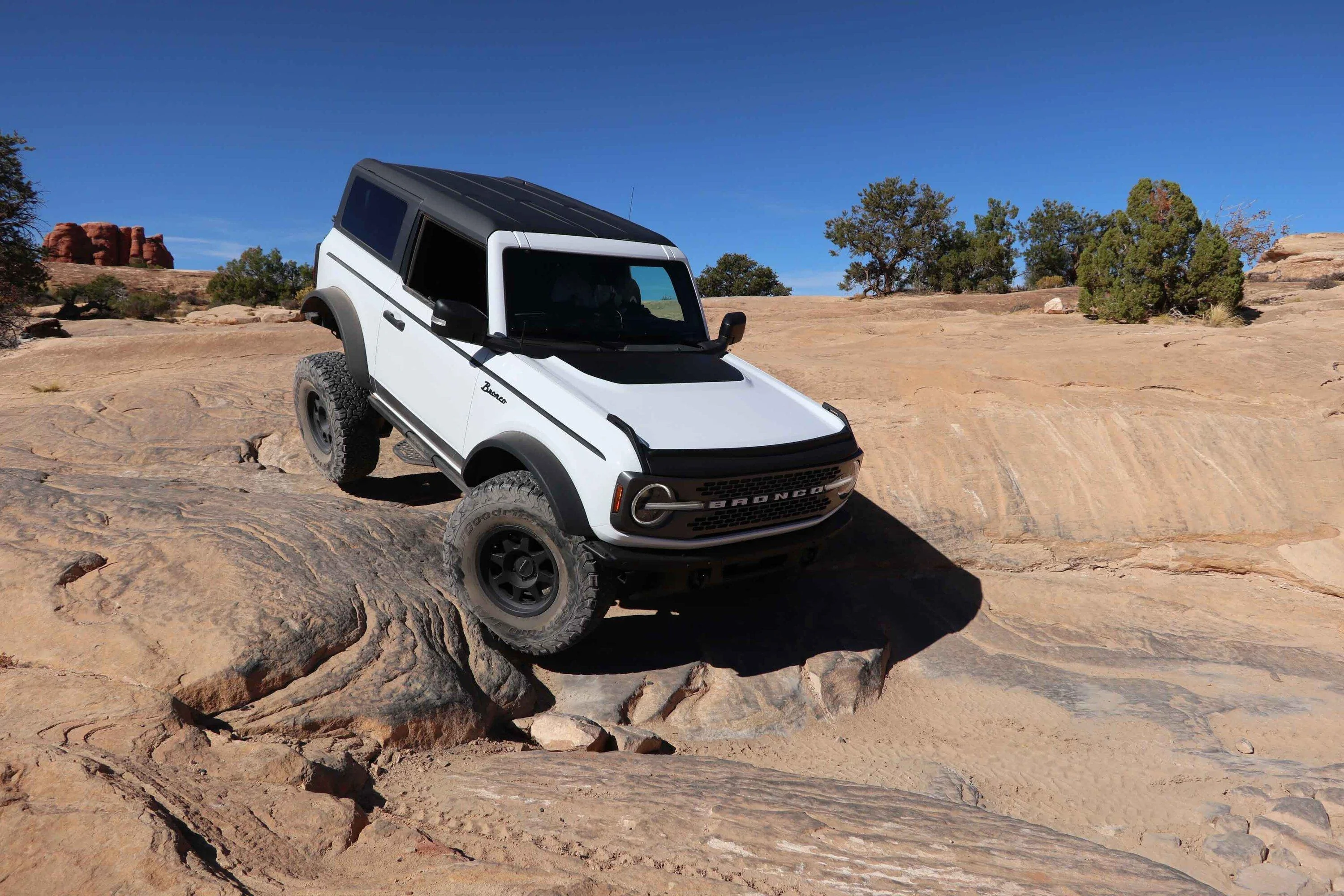 Ford Bronco Bronco Team 2 door. Trail 6