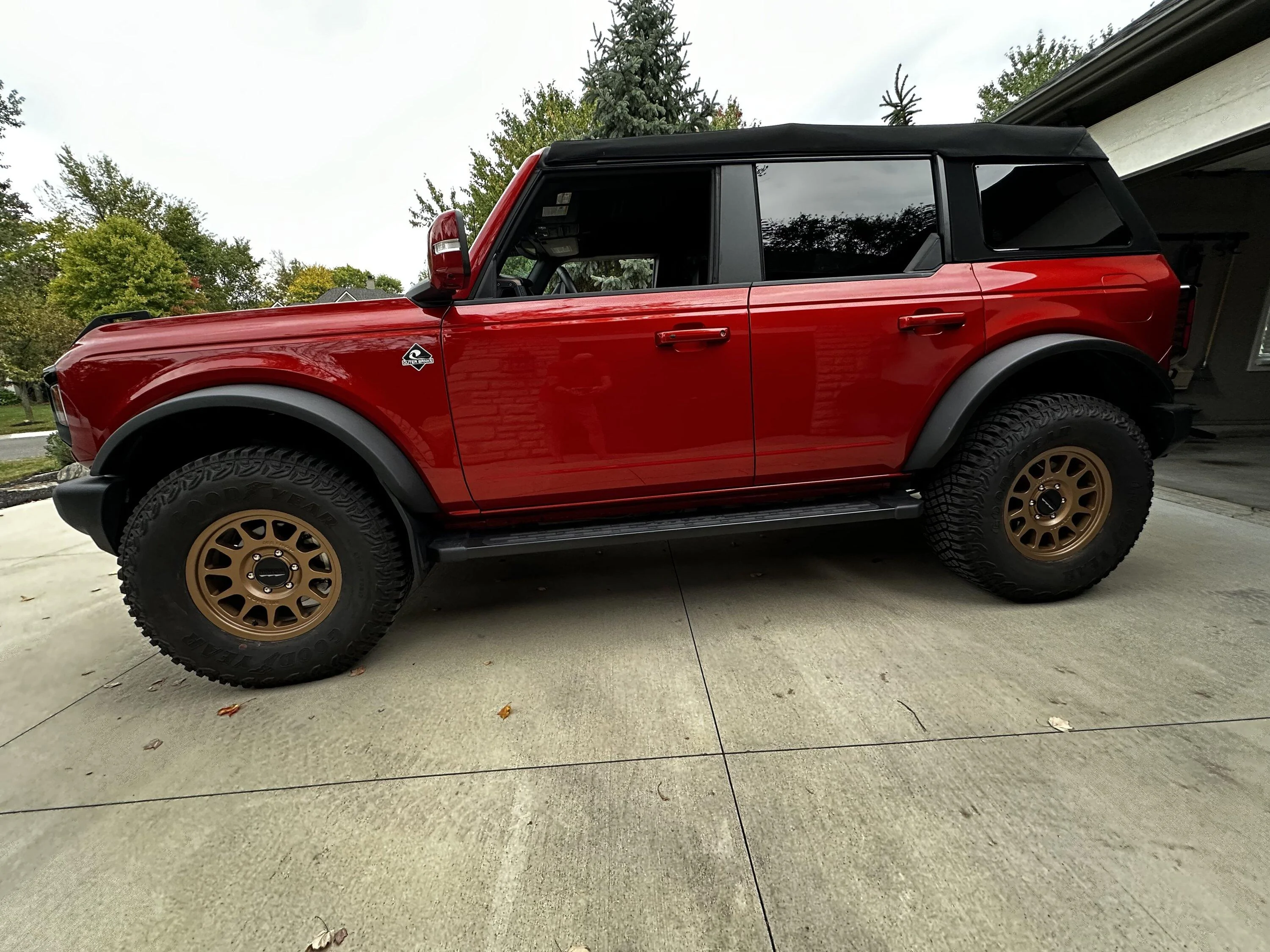 Ford Bronco Show us your installed wheel / tire upgrades here! (Pics) IMG_1685