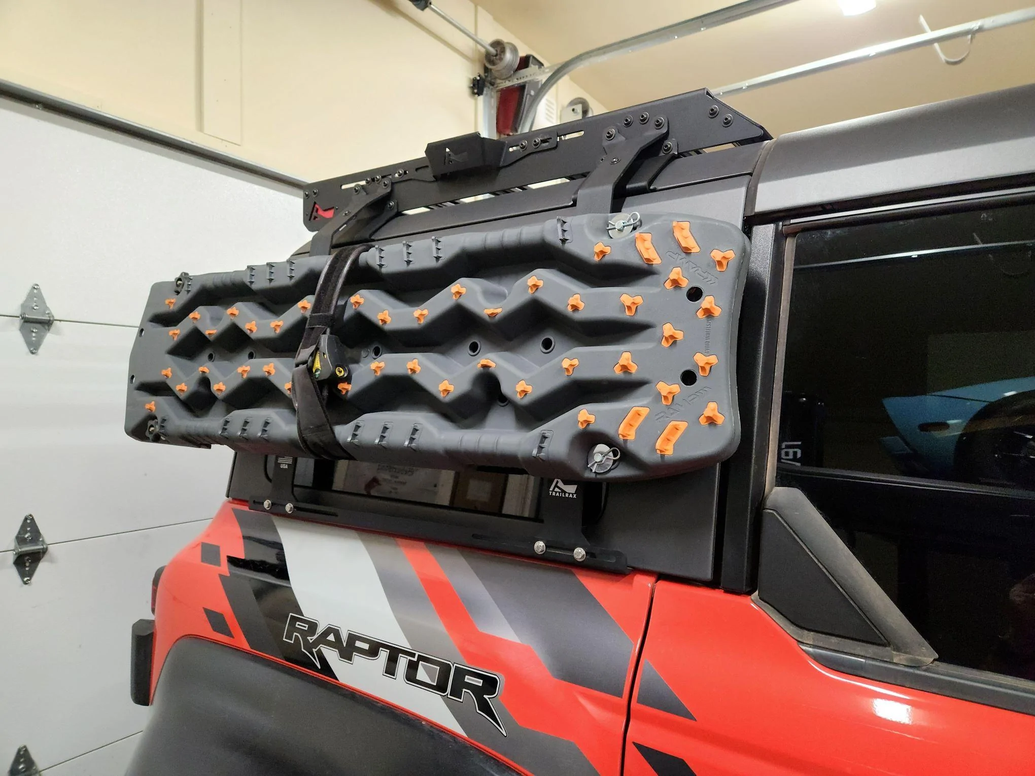 Ford Bronco How are you mounting your recovery boards 20230607_204756 resiz