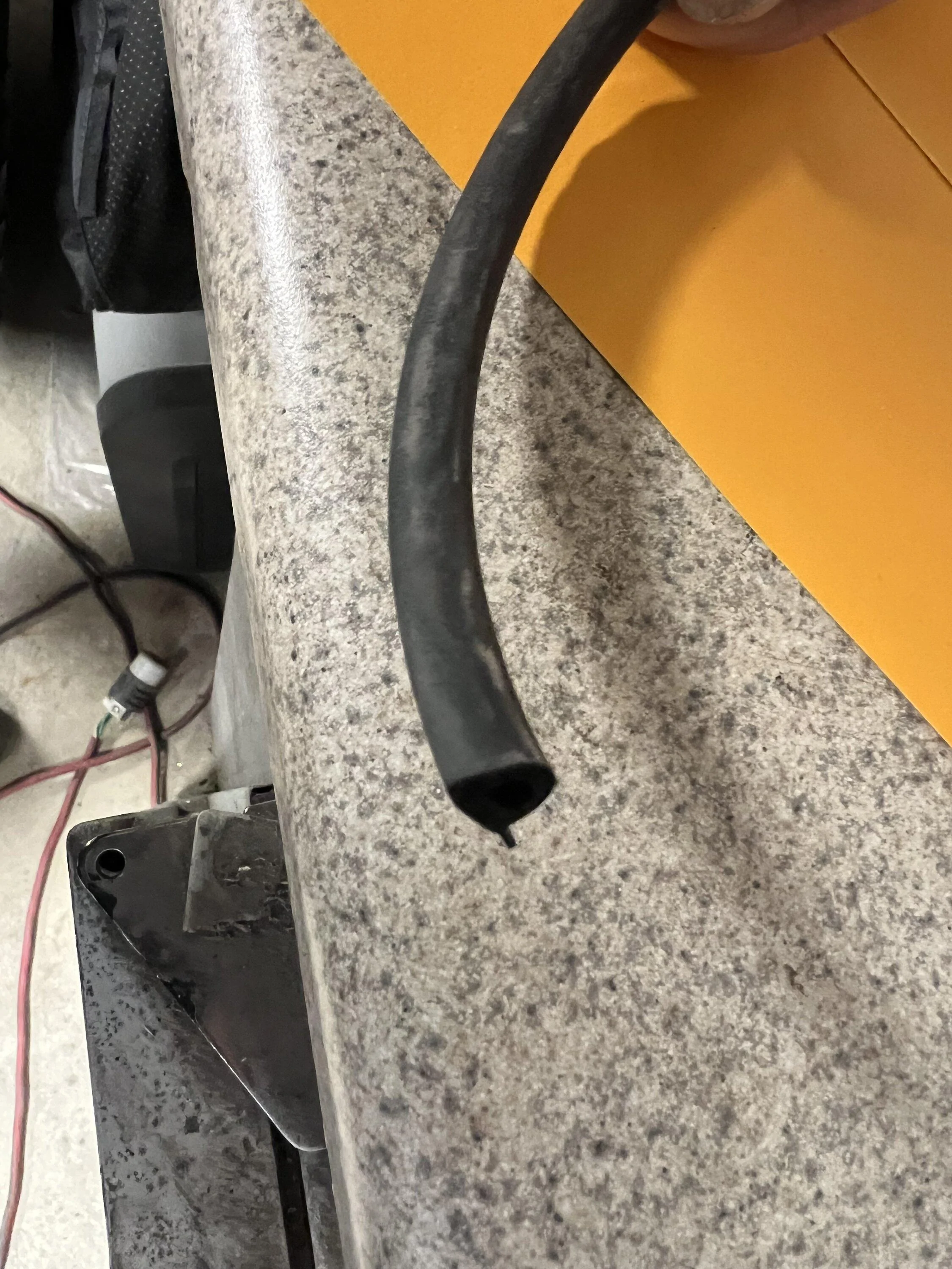 Ford Bronco Bestop Replacement Belt Seal IMG_6784