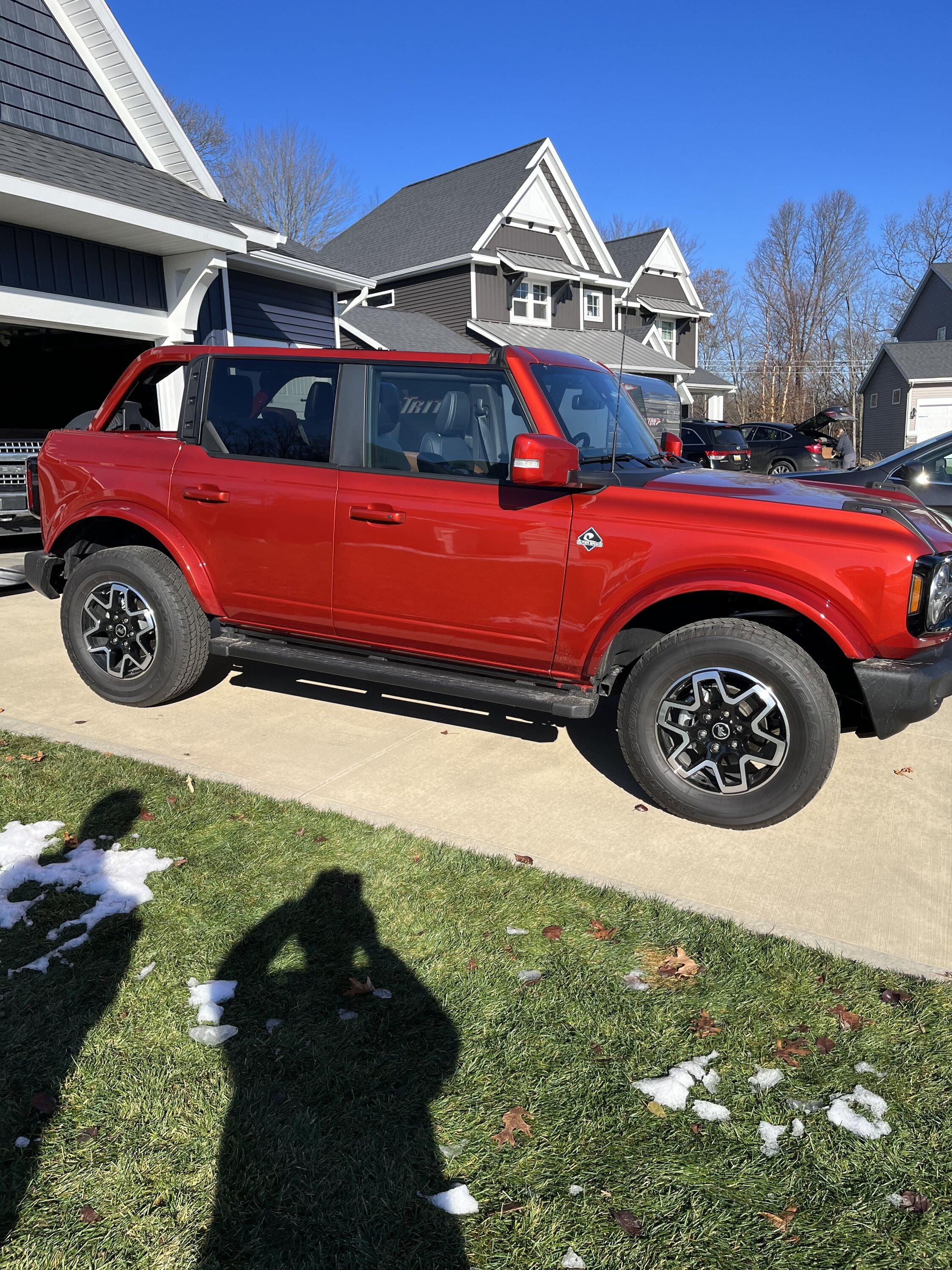 Ford Bronco NOOB with color question IMG_0473