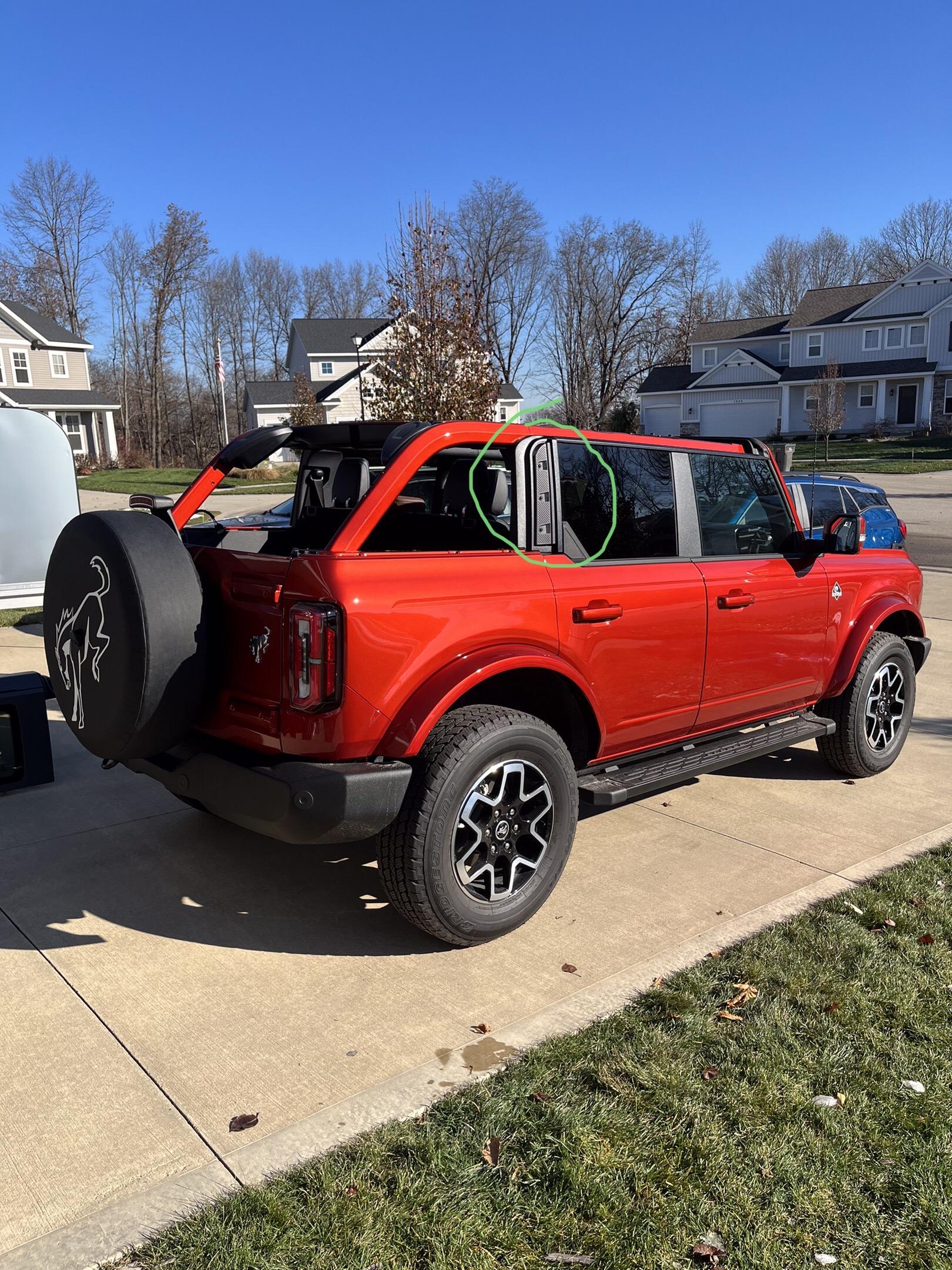 Ford Bronco NOOB with color question IMG_0475