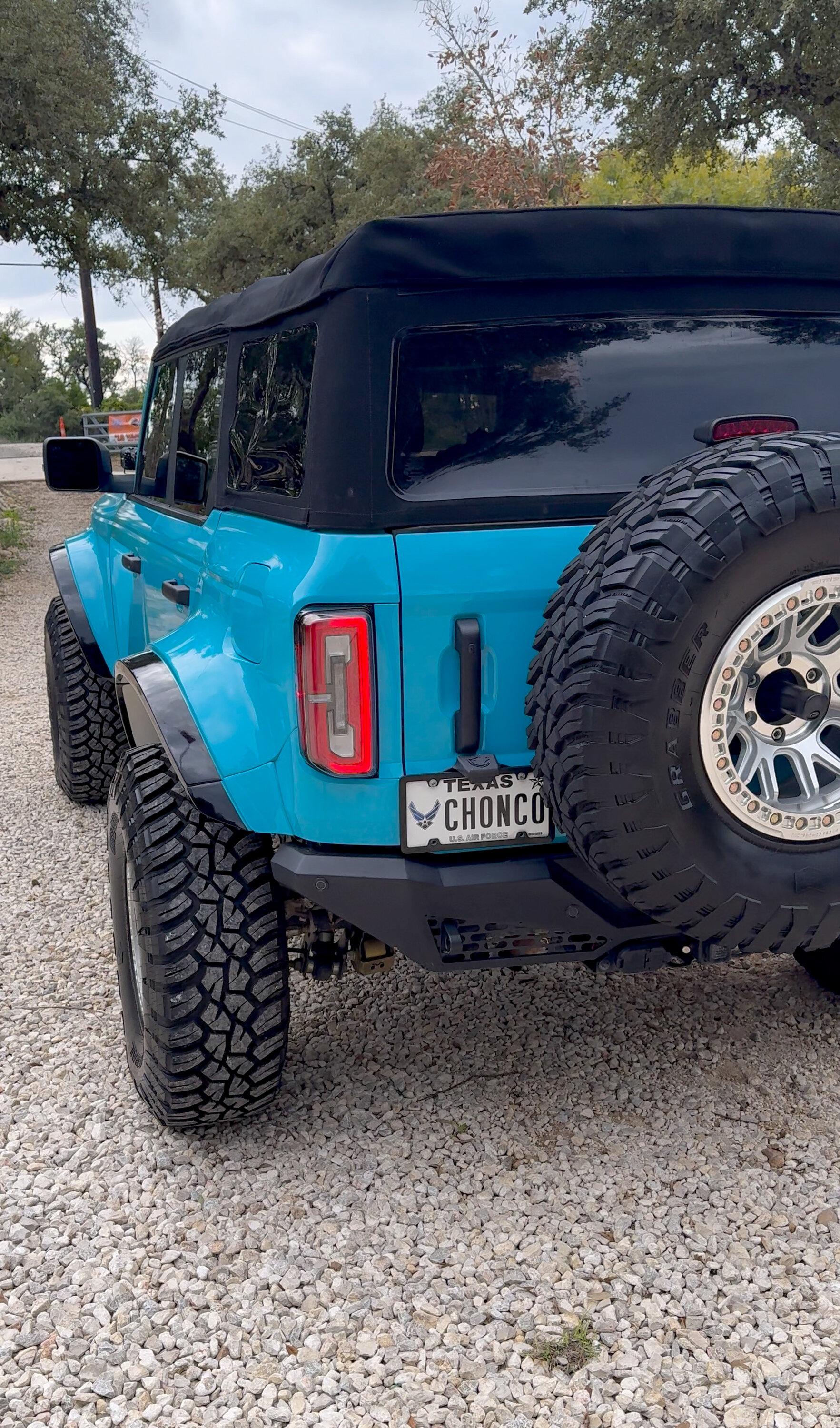 Ford Bronco Metro Gloss Blu Glauco Vinyl Wrap on 8” ADV kit IMG_0859