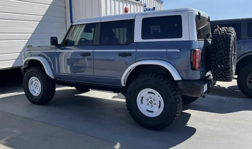 Ford Bronco HERITAGE EDITION Bronco Club IMG_7030