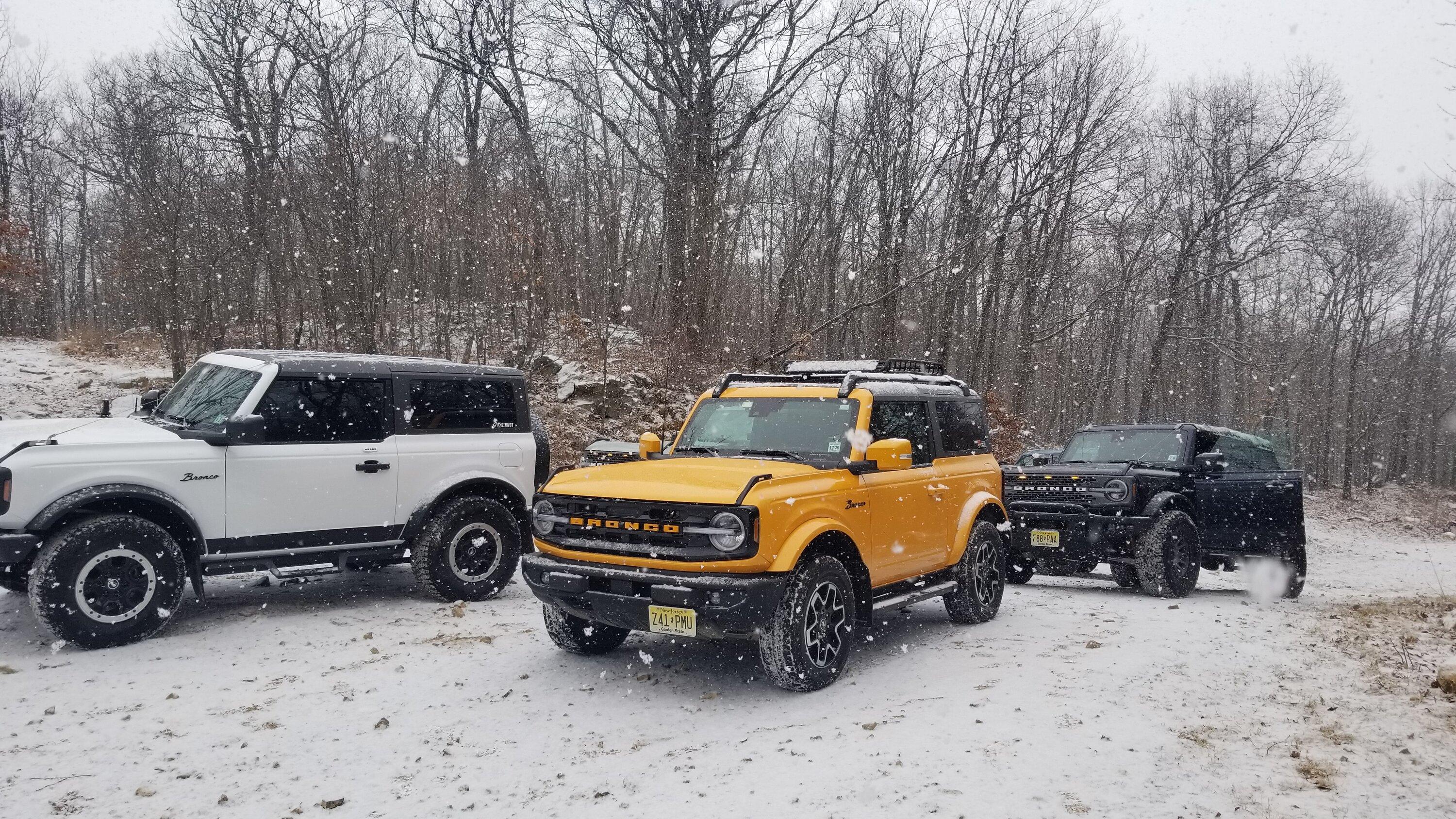 Ford Bronco The 2 door squad. 20230225_104858