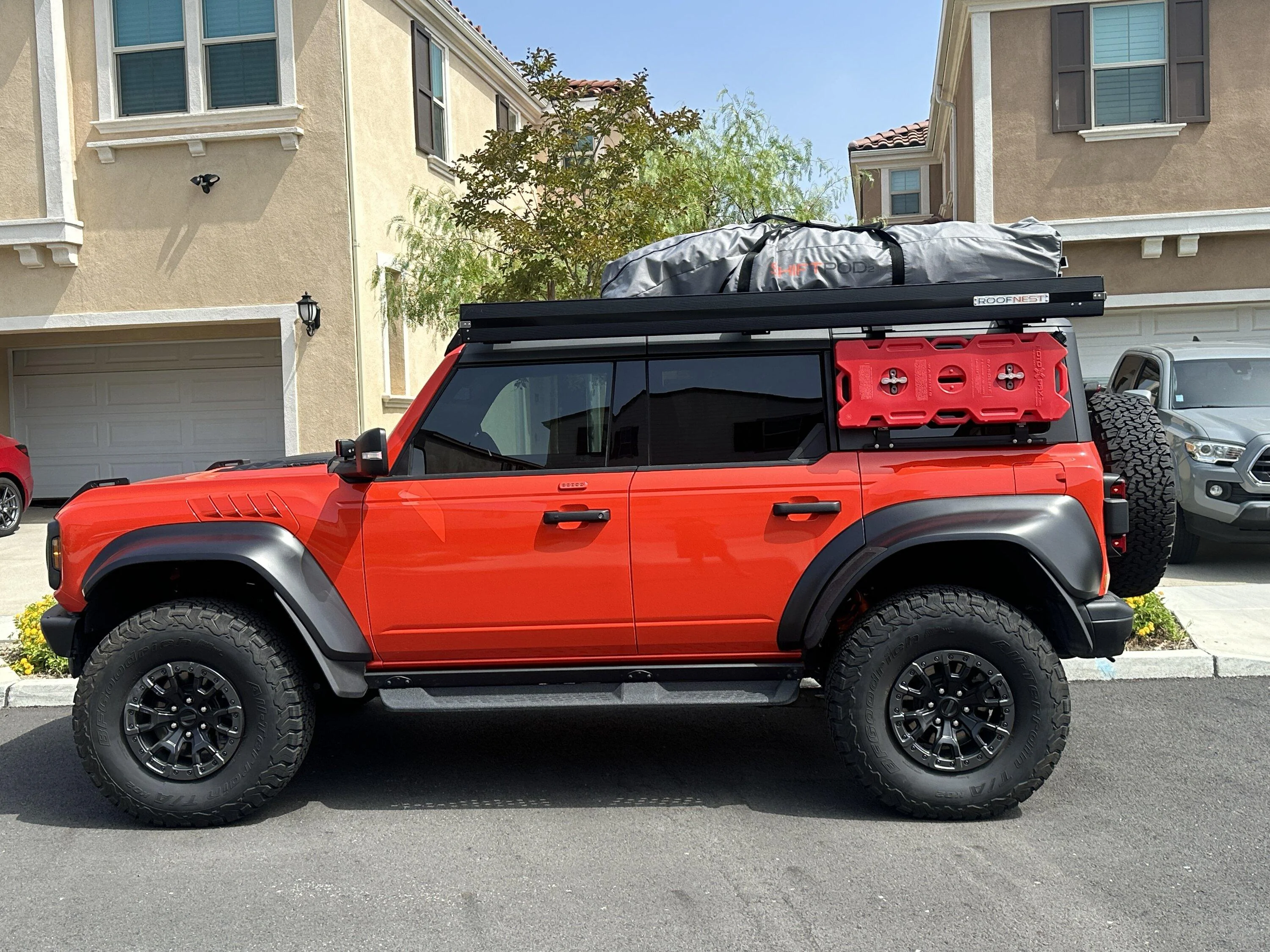Ford Bronco FS - Bronco Raptor Step/Slider take offs Photo Sep 15 2023, 11 57 20 AM