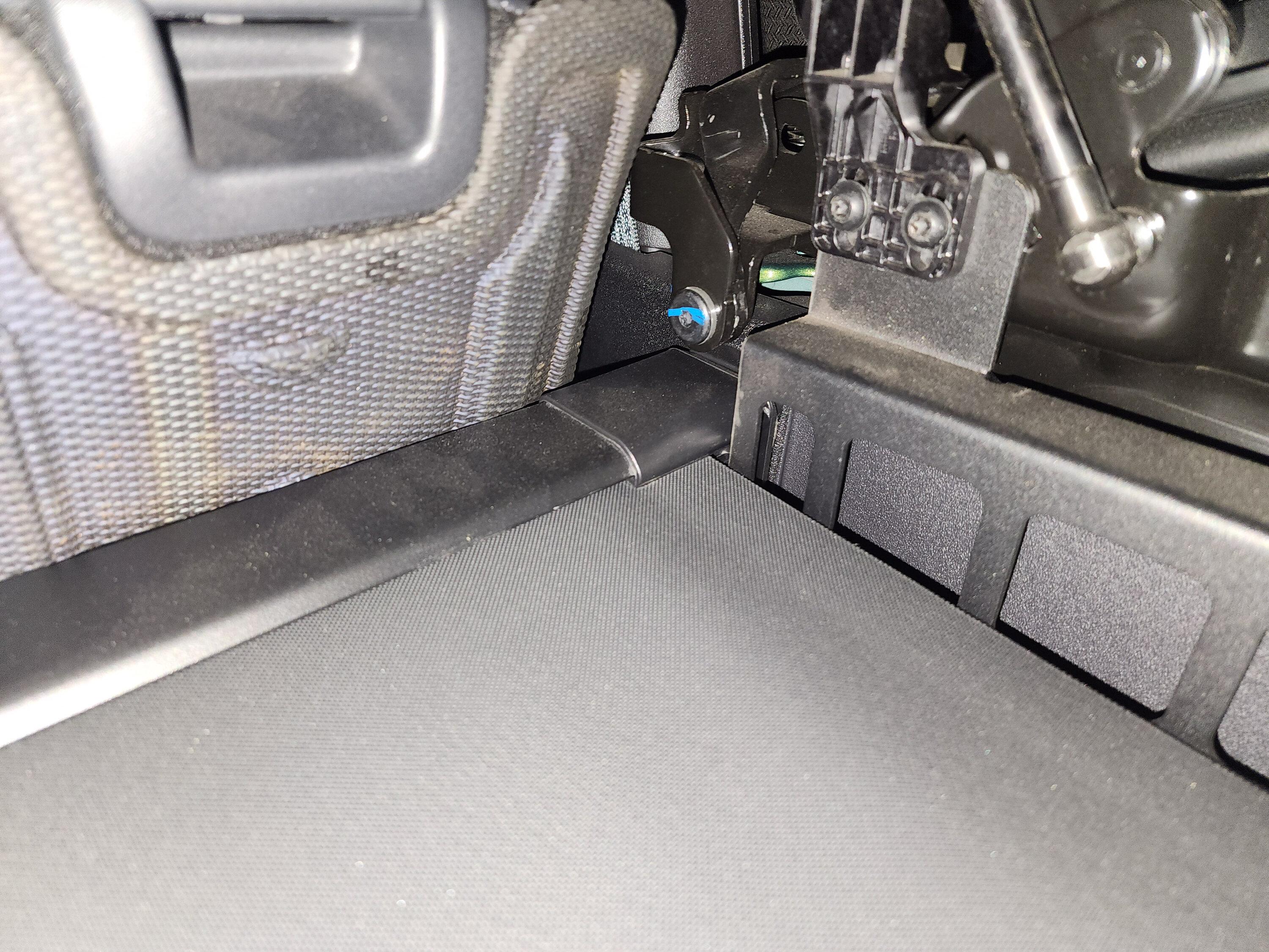Ford Bronco FS: BJD Customs Window Storage Bag, Retractable Cargo Cover 3 - e6OMtt