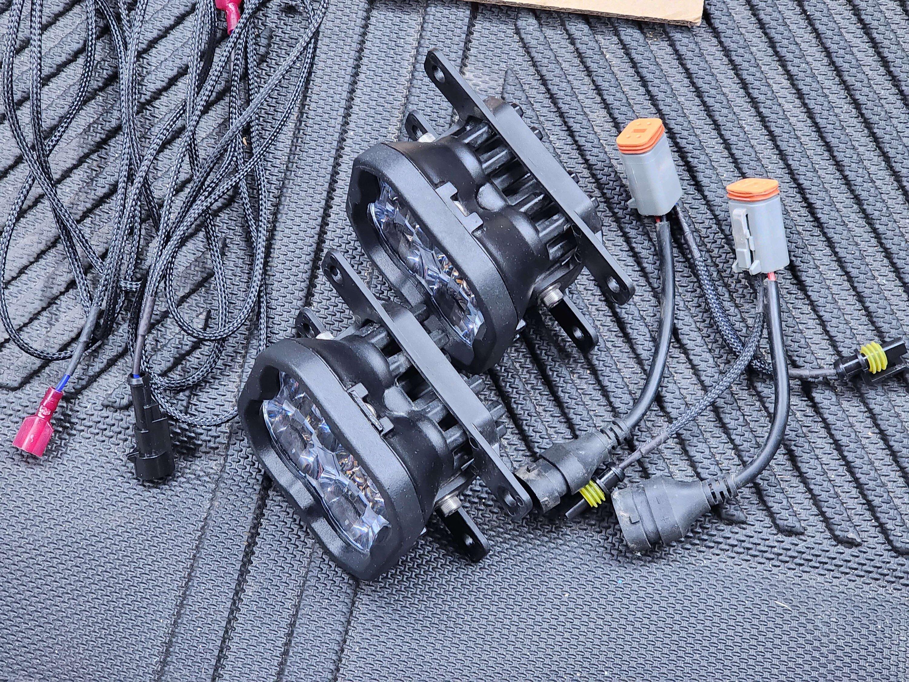 Ford Bronco FS: DiodeDynamics SS3 Fog Lights, Pre-Wired Ditch Lights, "Magic" Reverse Light kit 5 - ZI6bLr3