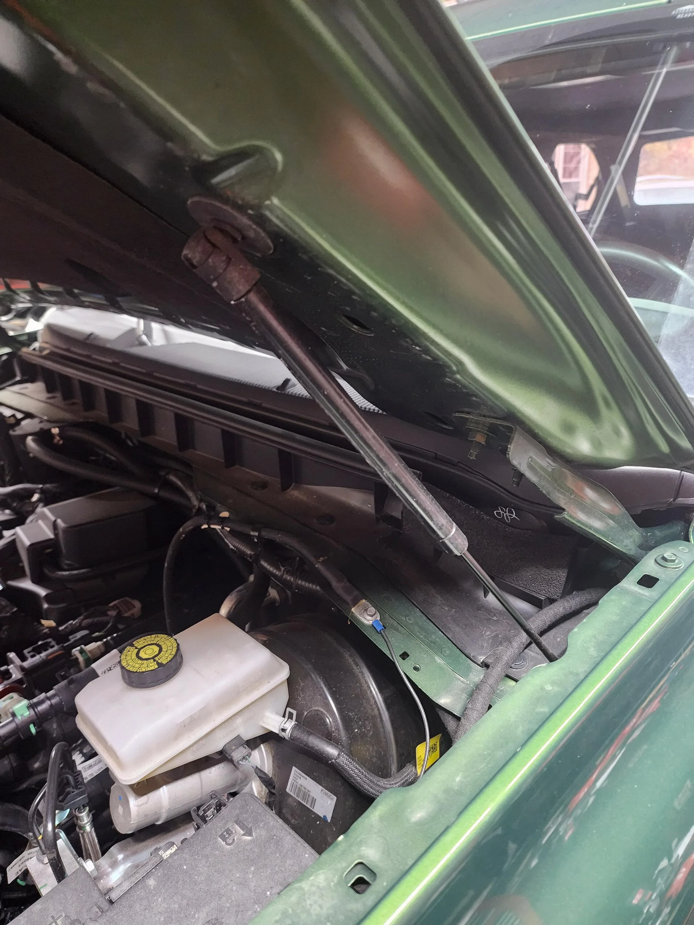 Ford Bronco FS: Redline Hood QuickLift Kit 17 - g4JKgSY