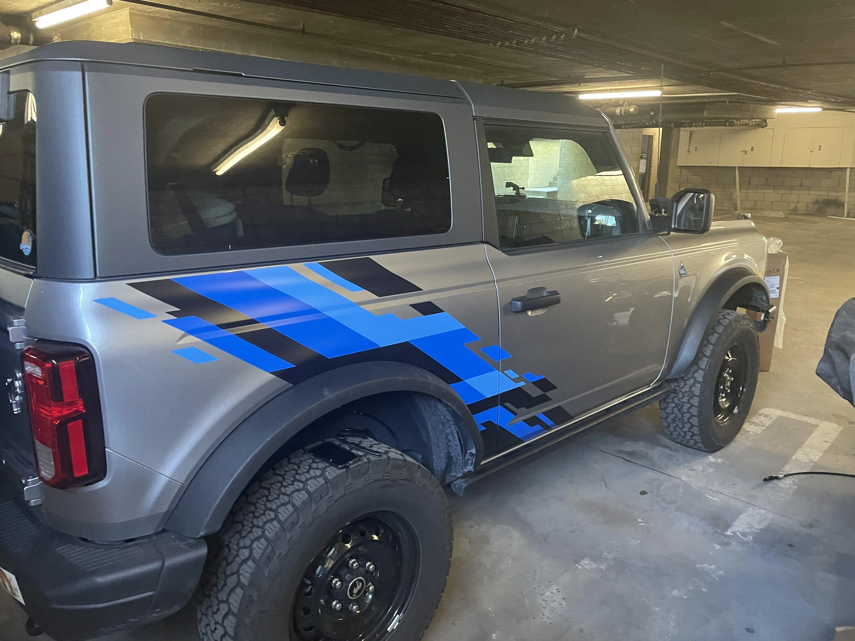 Ford Bronco Fake raptor graphics UG 64D5FCEC-3526-4825-860F-06950B8705F5