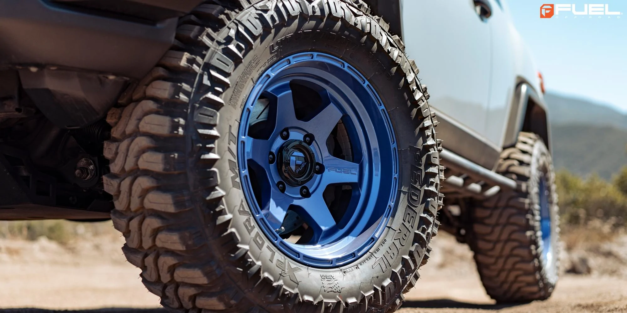 Ford Bronco Fake raptor graphics UG suv-fuel-shok-d739-17-9-6-lug-dark-blue-toyota-fj2_gal_7745
