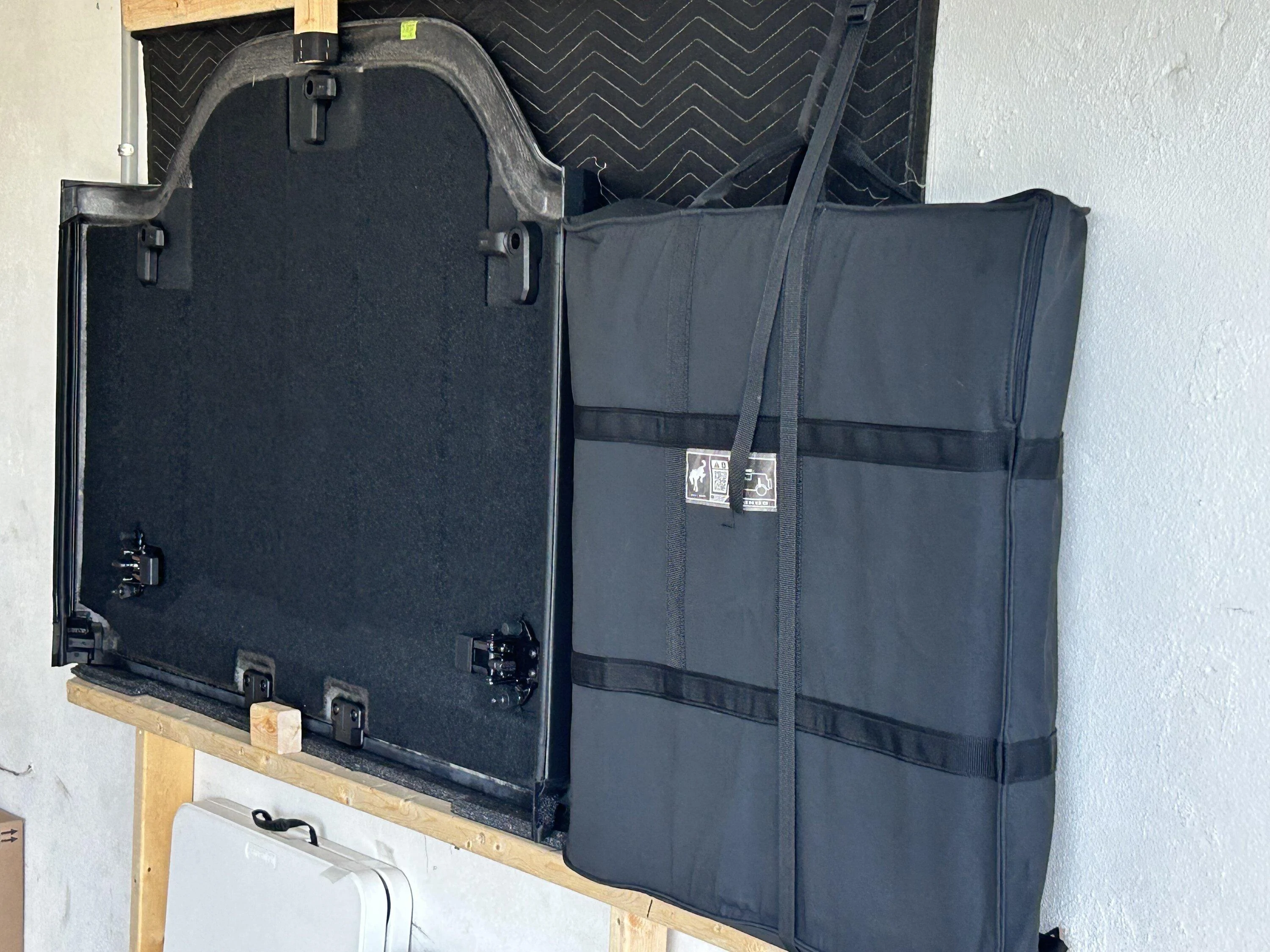 Ford Bronco Hard top panel wall hanger - DIY video IMG_2397