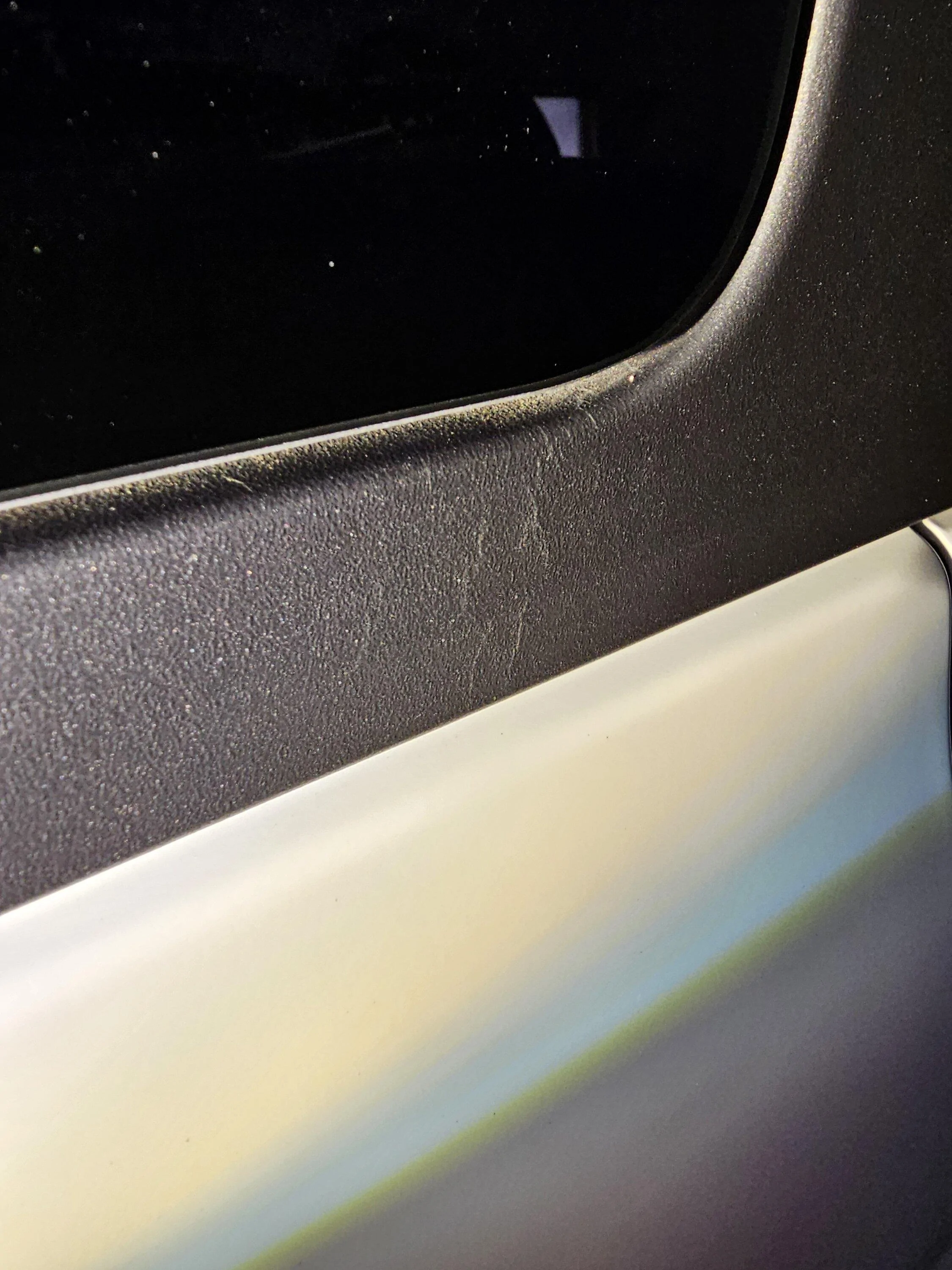 Ford Bronco Hardtop cracks?  Something else? 20231104_142916
