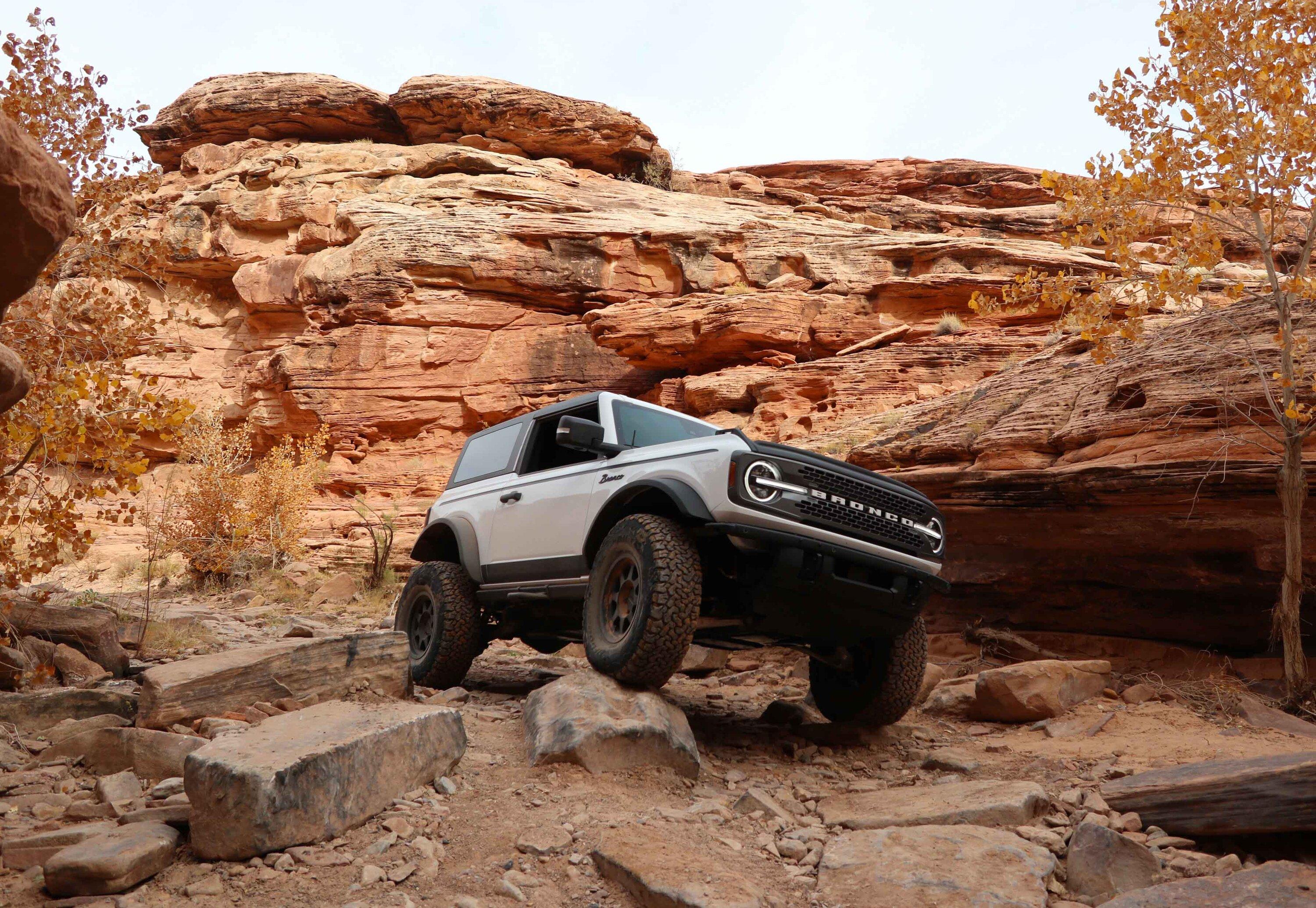 Ford Bronco Bronco Team 2 door. Trail 5