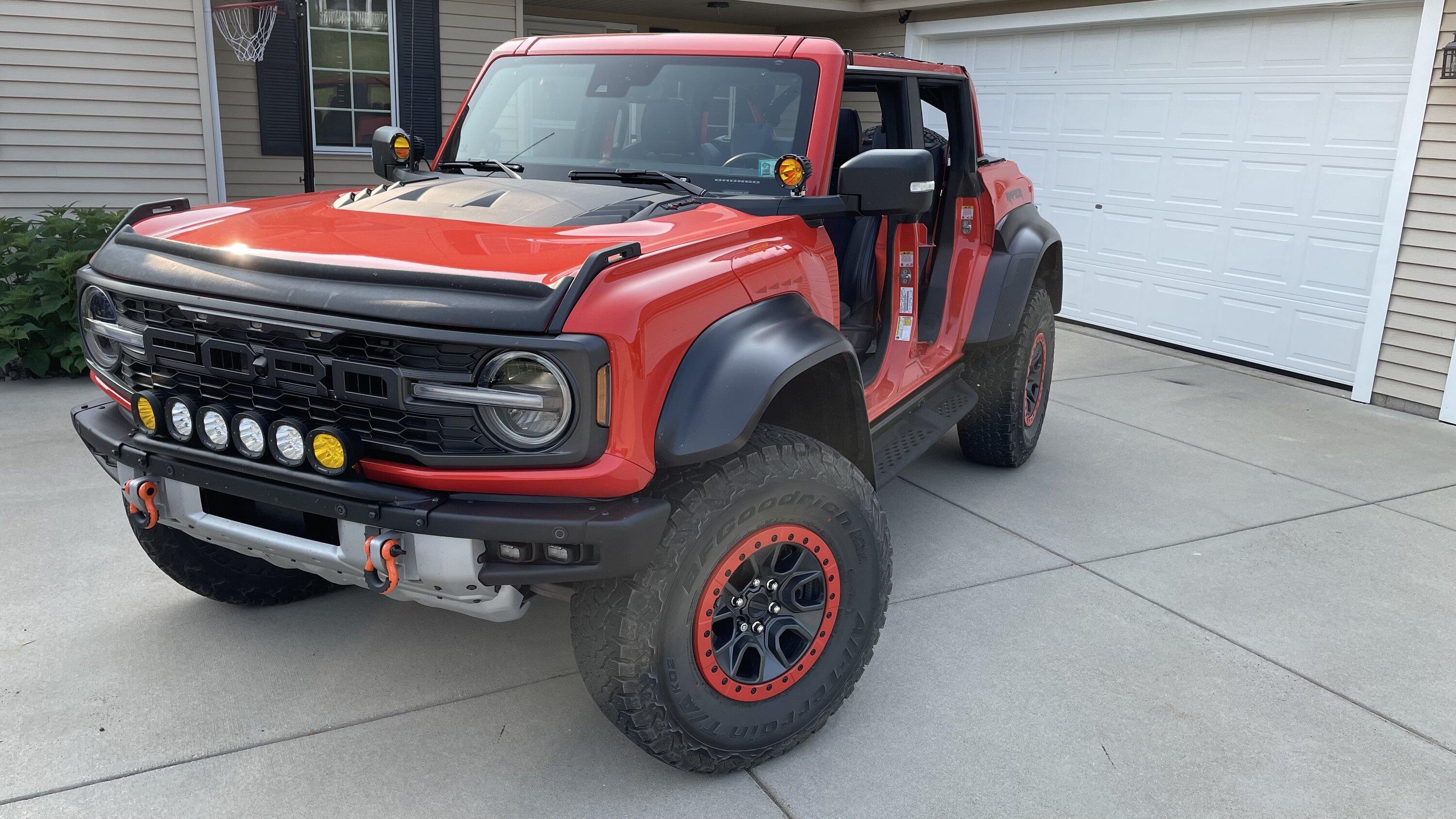Ford Bronco 20K Bronco Raptor report card A- front-2