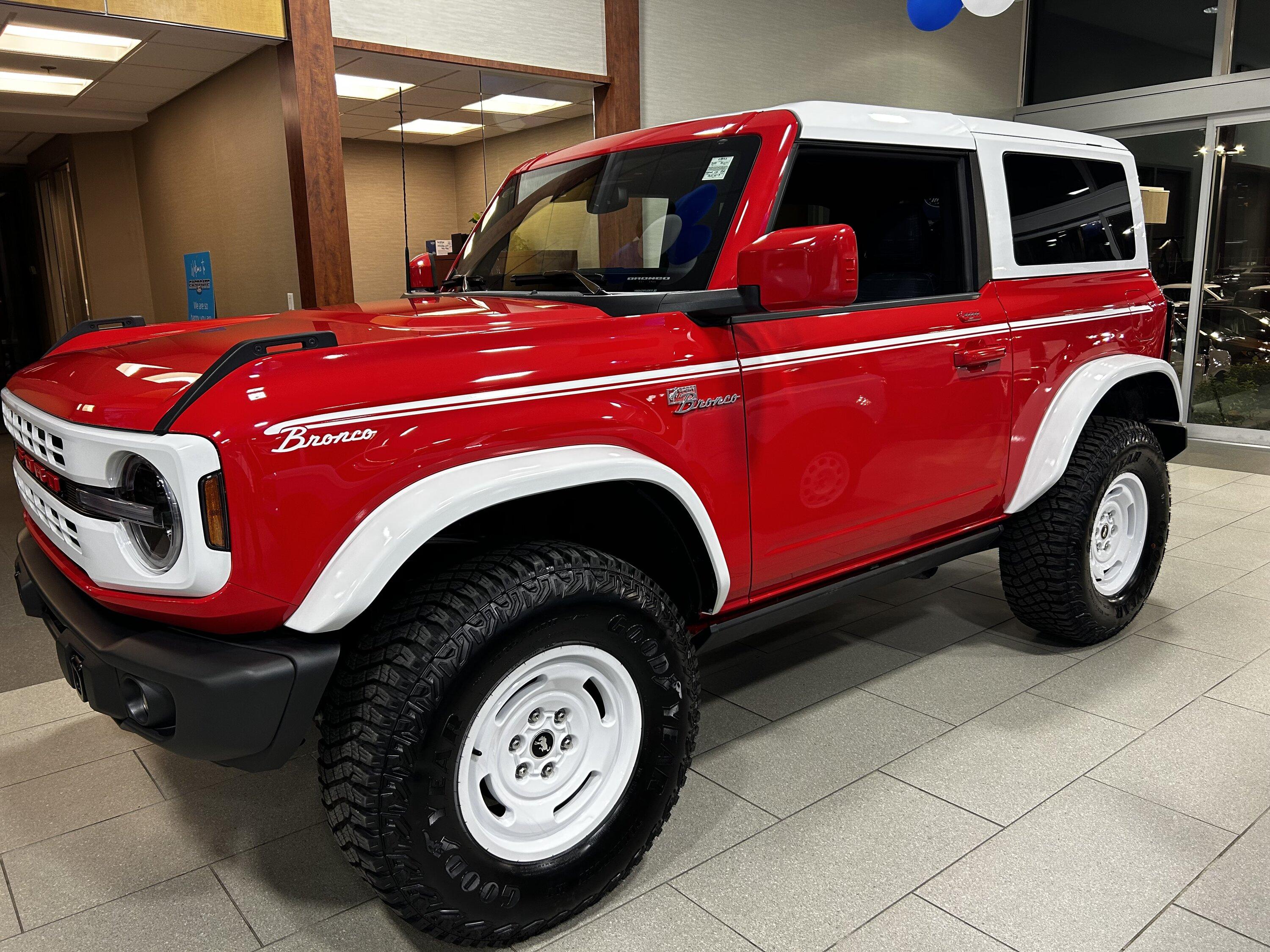 Ford Bronco Painted 2 -door Heritage Edition flares IMG_1601