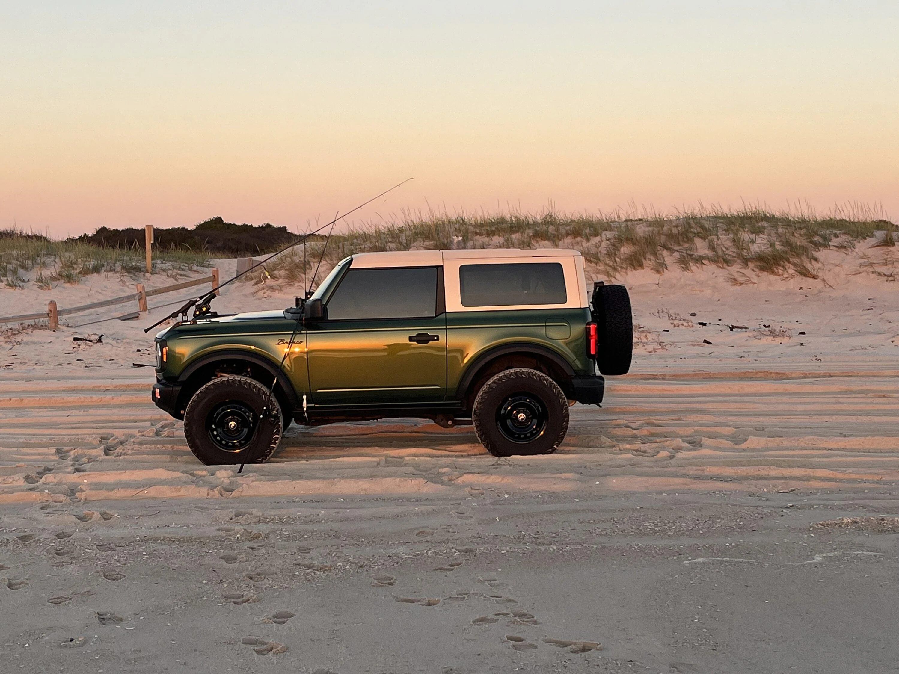 Ford Bronco ERUPTION GREEN Bronco Club IMG_8742