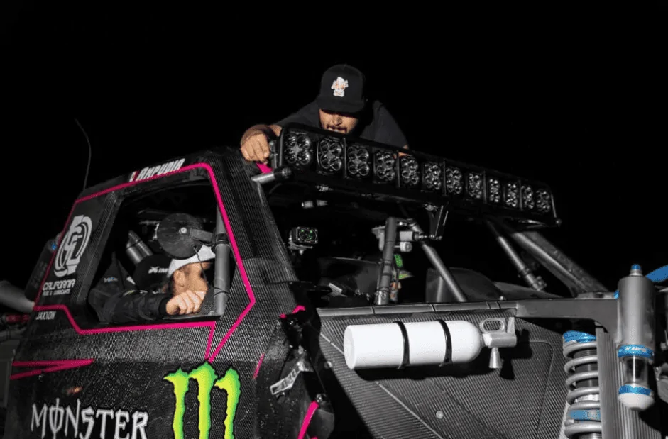 Ford Bronco Baja 1000 Light Testing 6wcsP_VNKV3xyd2BTQnaIy6Dn3GdzkRr2Dgf-riqHjPvN1CVyk