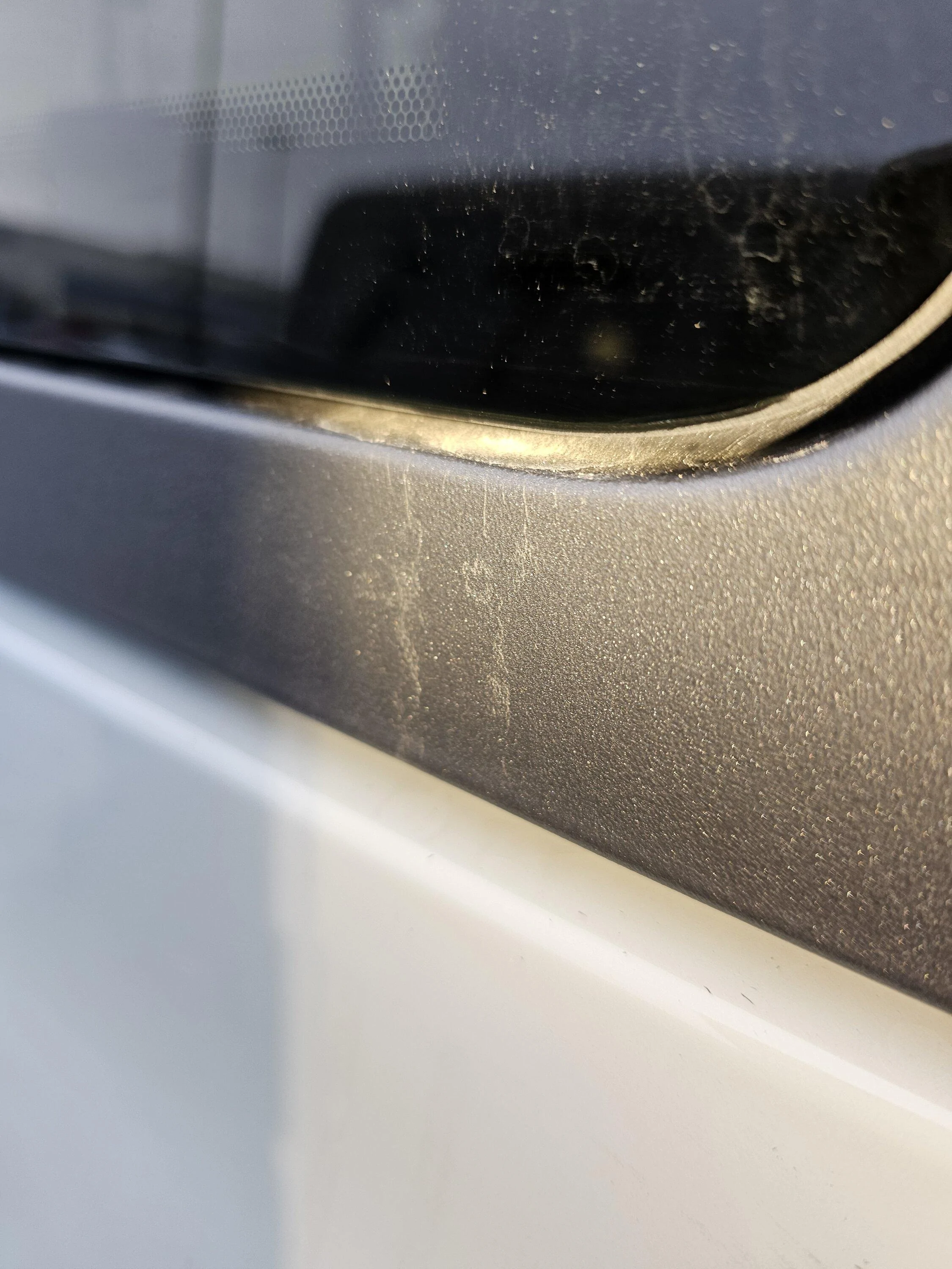 Ford Bronco Hardtop cracks?  Something else? 20231111_083147