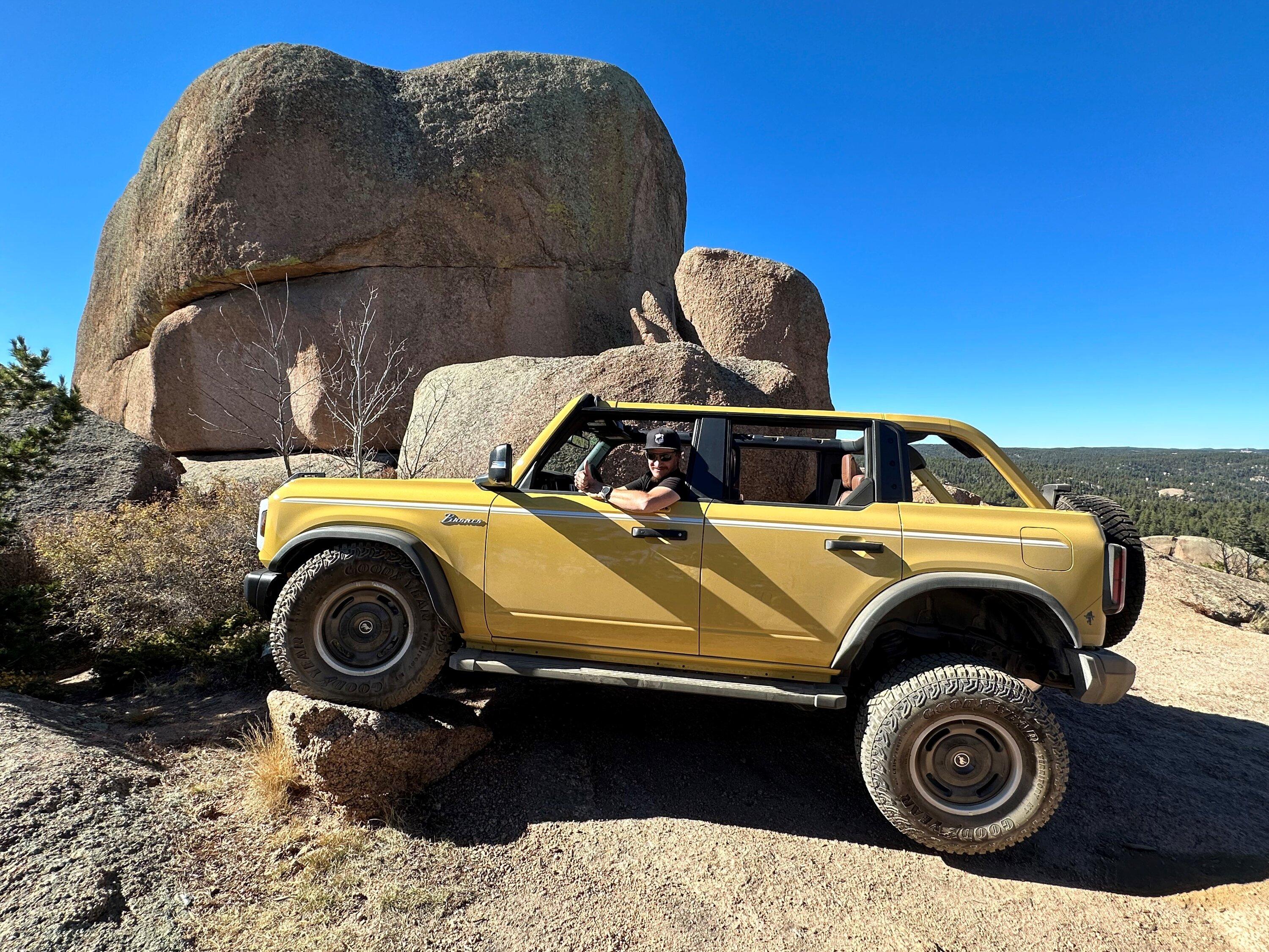 Ford Bronco Mustard - Heritage Limited Build (Yellowstone Bronco) B5