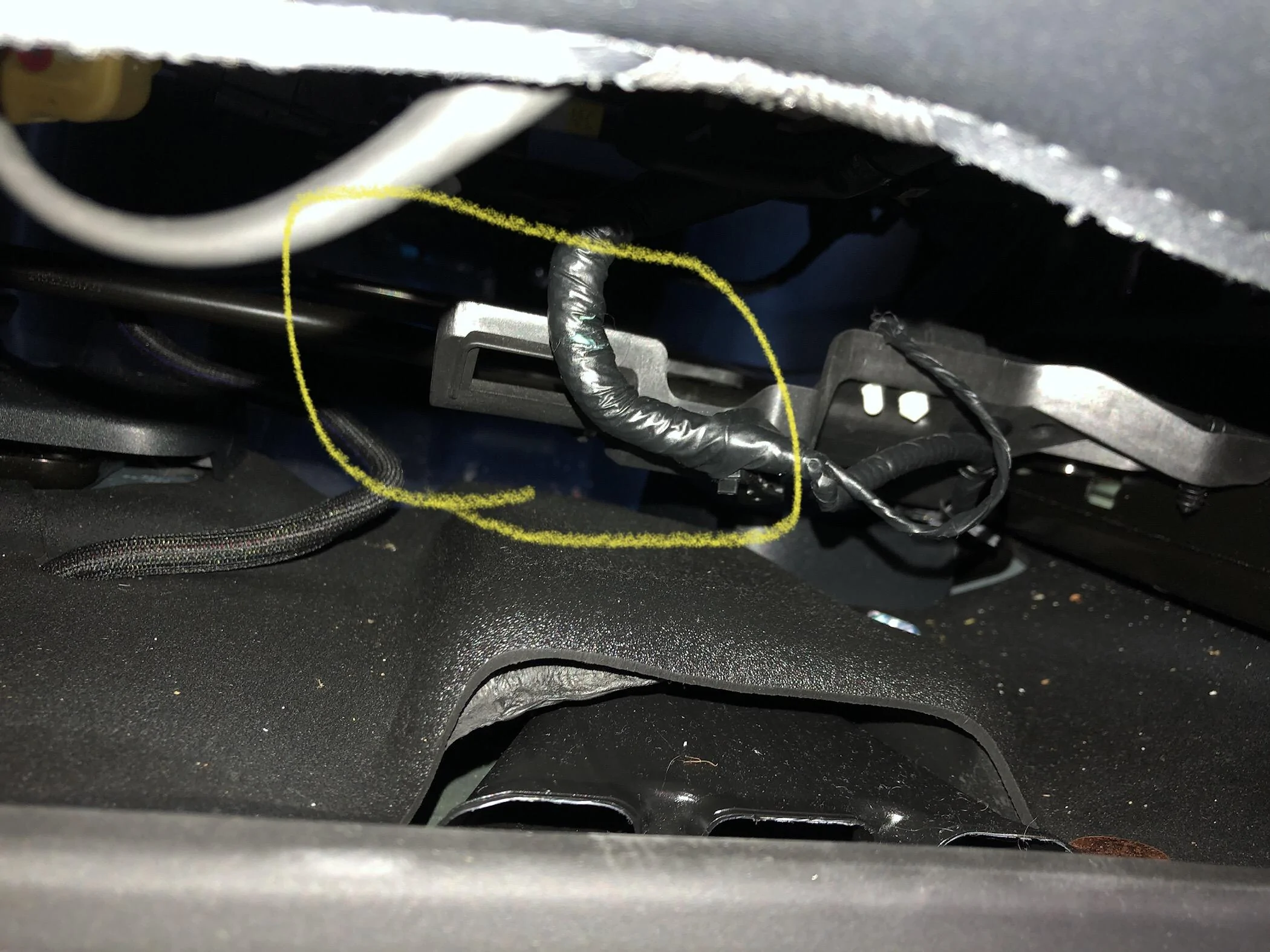 Ford Bronco Color changing ambient lighting using Ford OEM parts IMG_3087