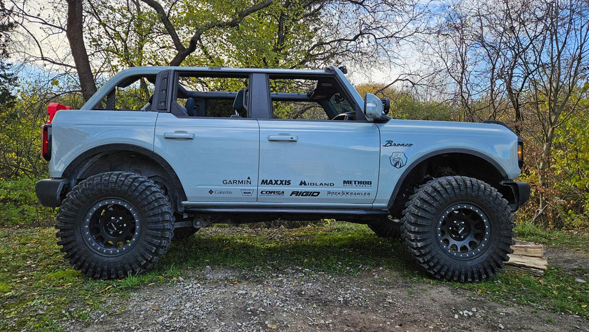 Ford Bronco New! GOAT Fabrication Step Sliders B4STEP_001