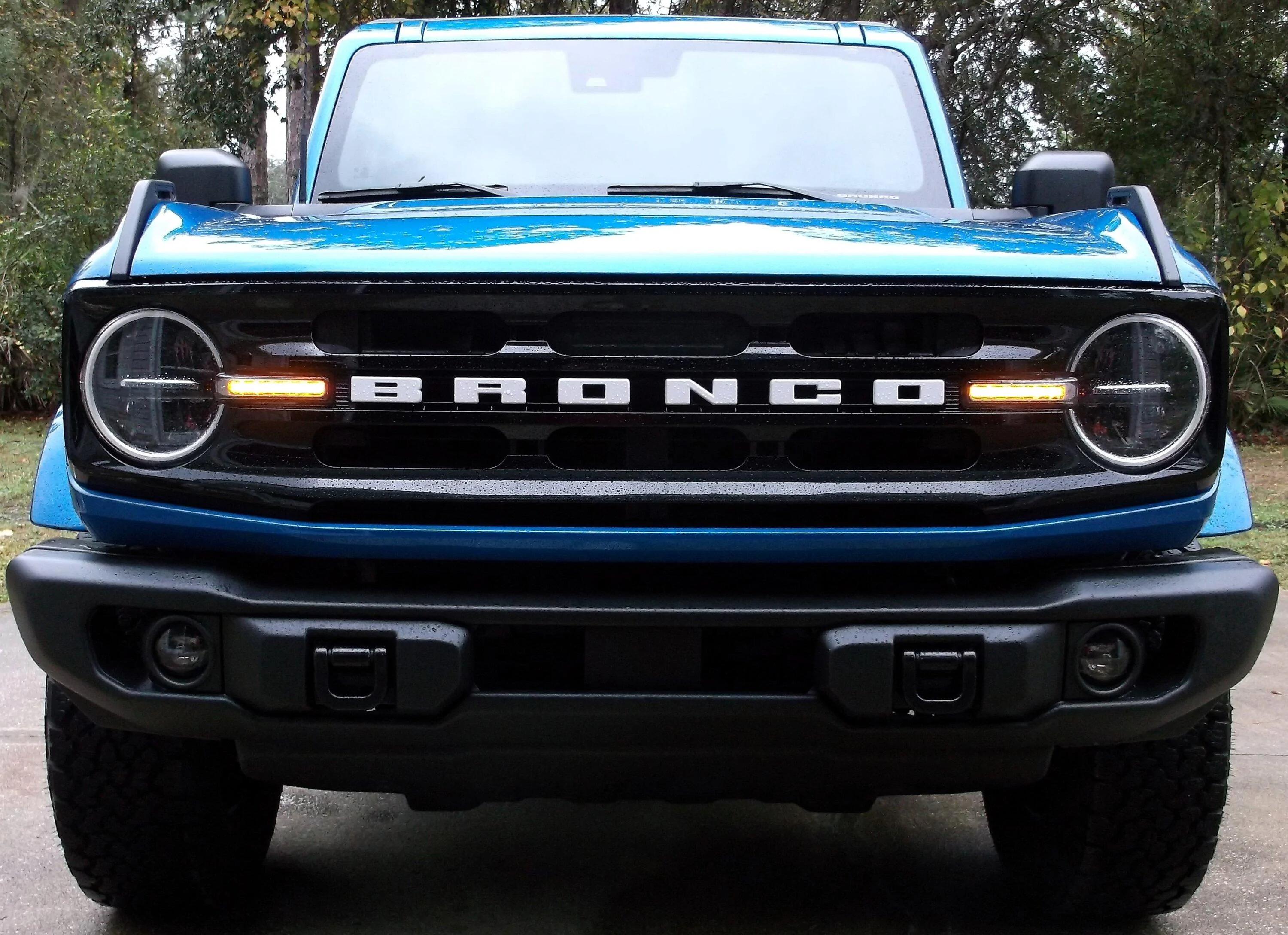 Ford Bronco Swapping Grilles & Front Facing Camera DSCF4307