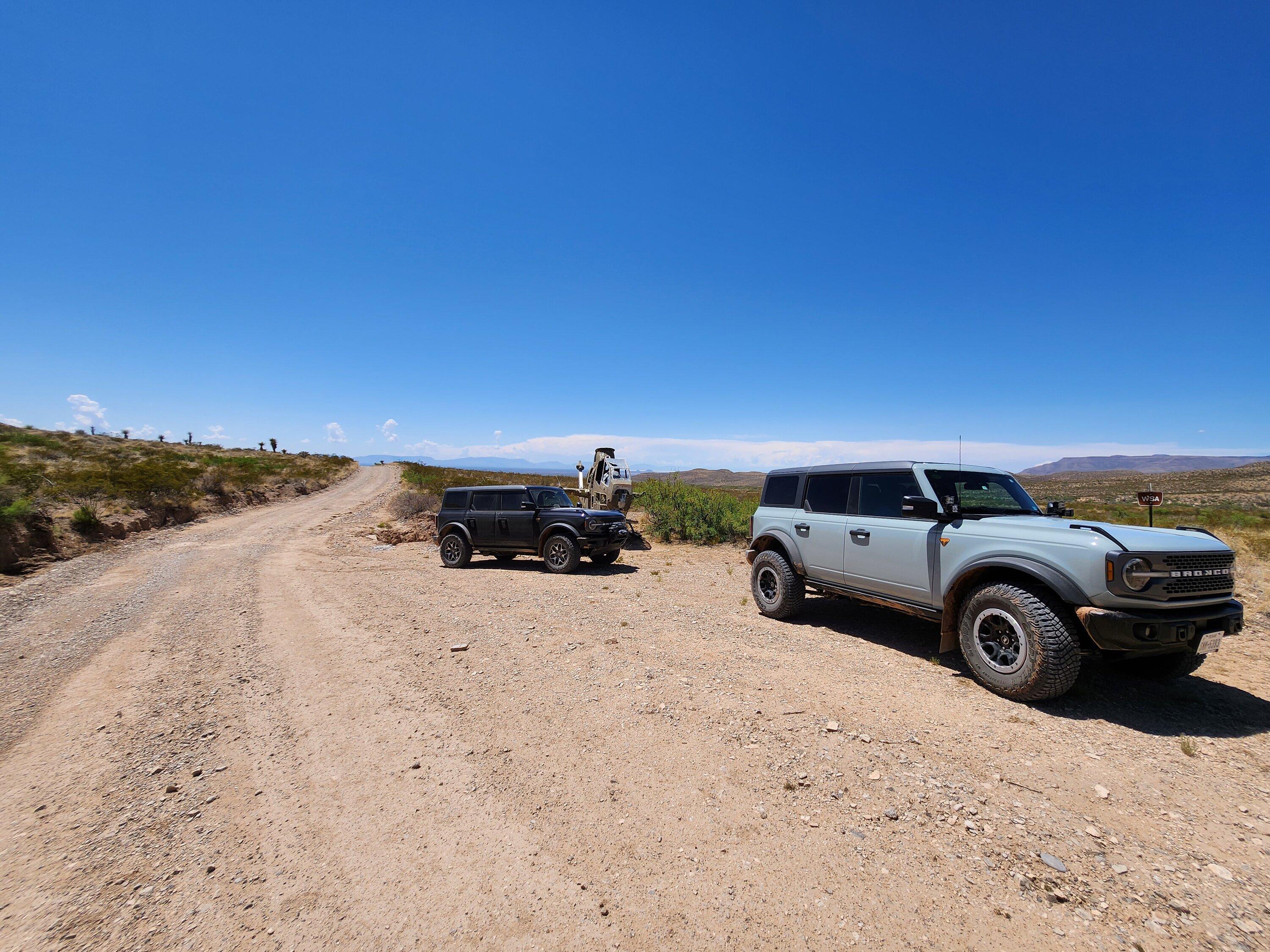 Ford Bronco CACTUS GRAY Bronco Club 20230521_141108