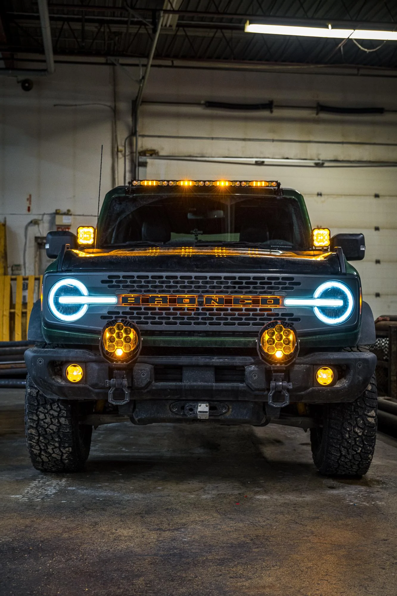 Ford Bronco Best above windshield light bar? November 12, 2023_0232-LR