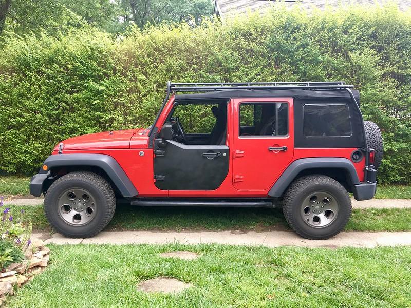 Ford Bronco Bronco dimensions vs. Wrangler 40364786480_8ba4f44830_c