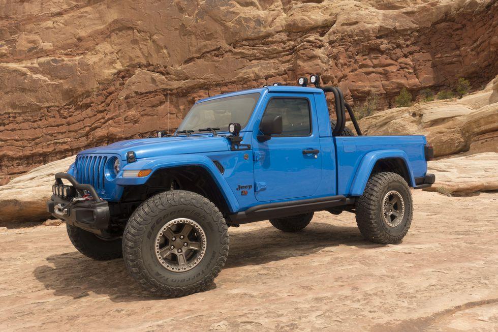 Ford Bronco Bronco pickup? Gladiator shows what will happen... jeep-j6-24