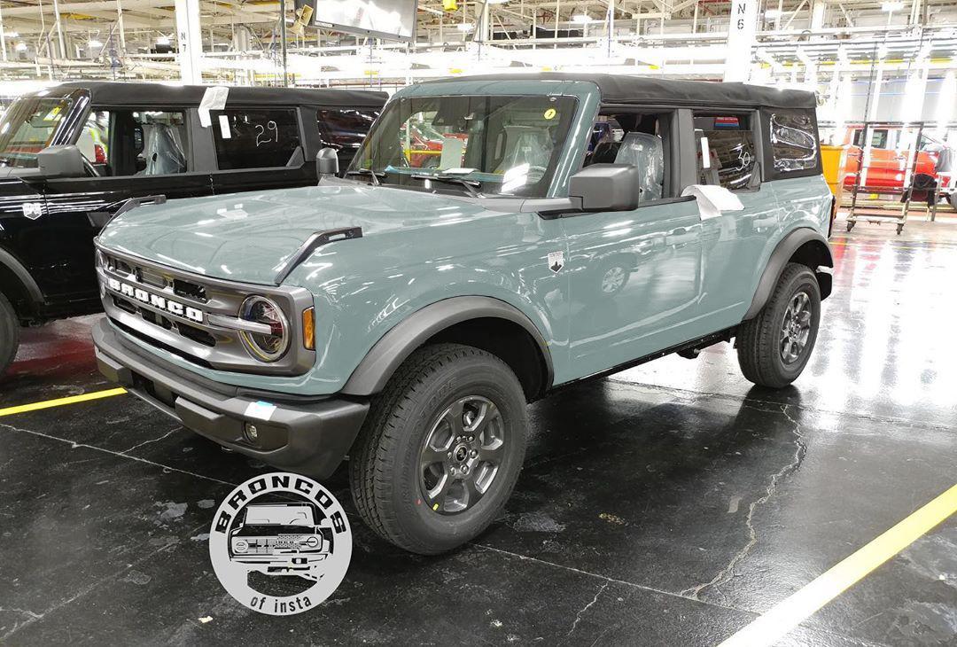 Antimatter Blue Bronco Big Bend 4 Door.jpg