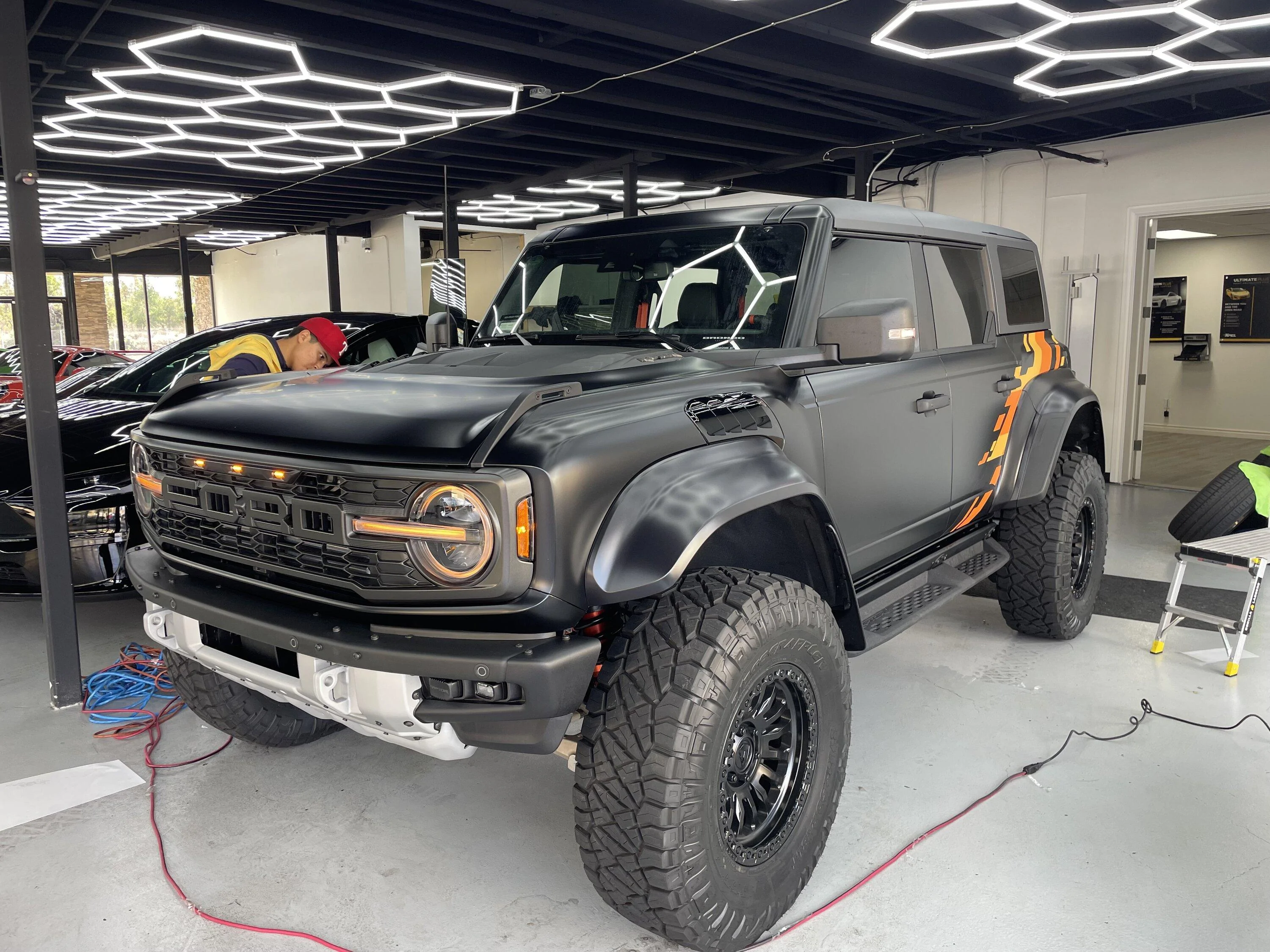 Ford Bronco Shadow black Bronco Raptor 72185669567__9C1FF9FF-CD04-4B1B-A31B-22EE337A263F