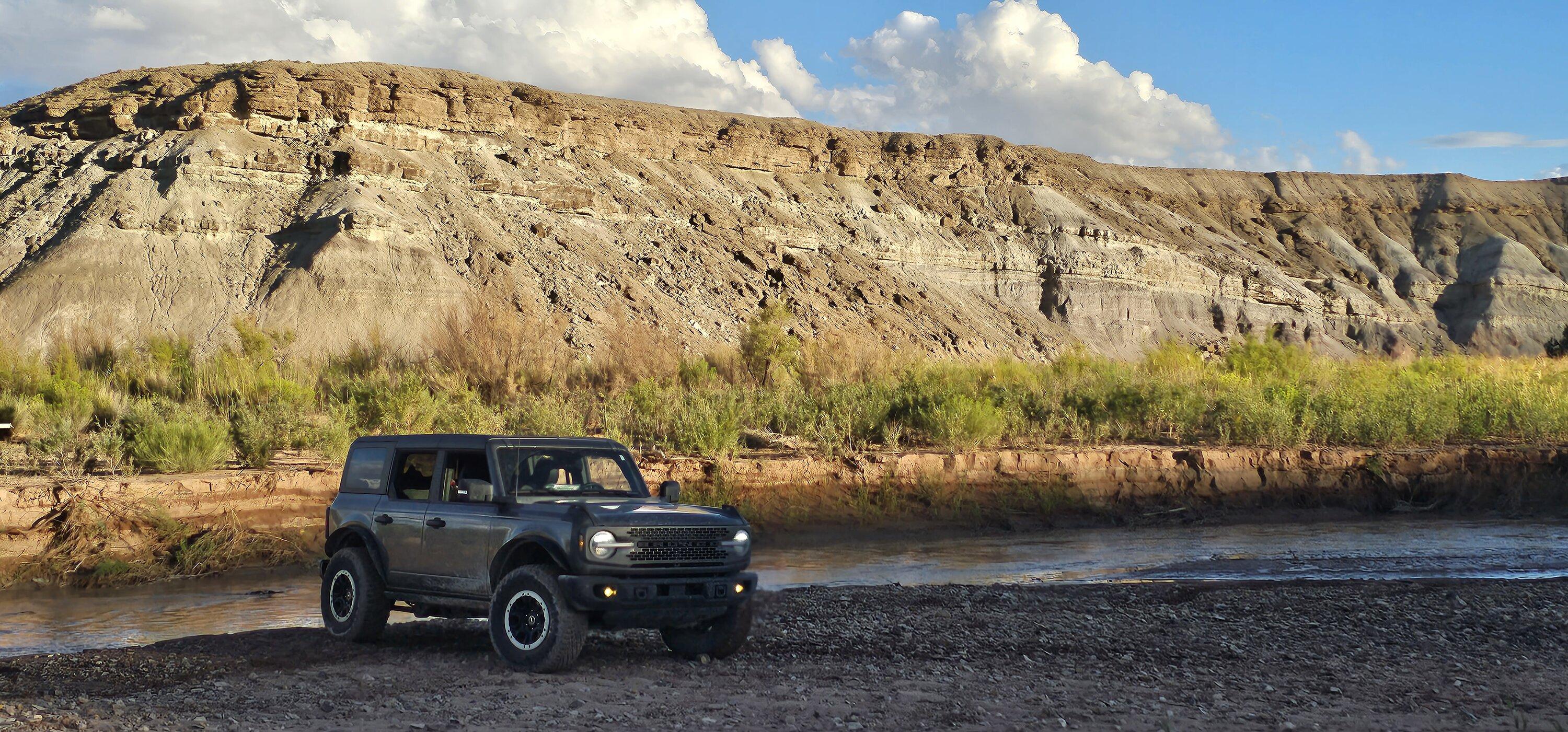 Ford Bronco CARBONIZED GRAY Bronco Club 20230903_185334