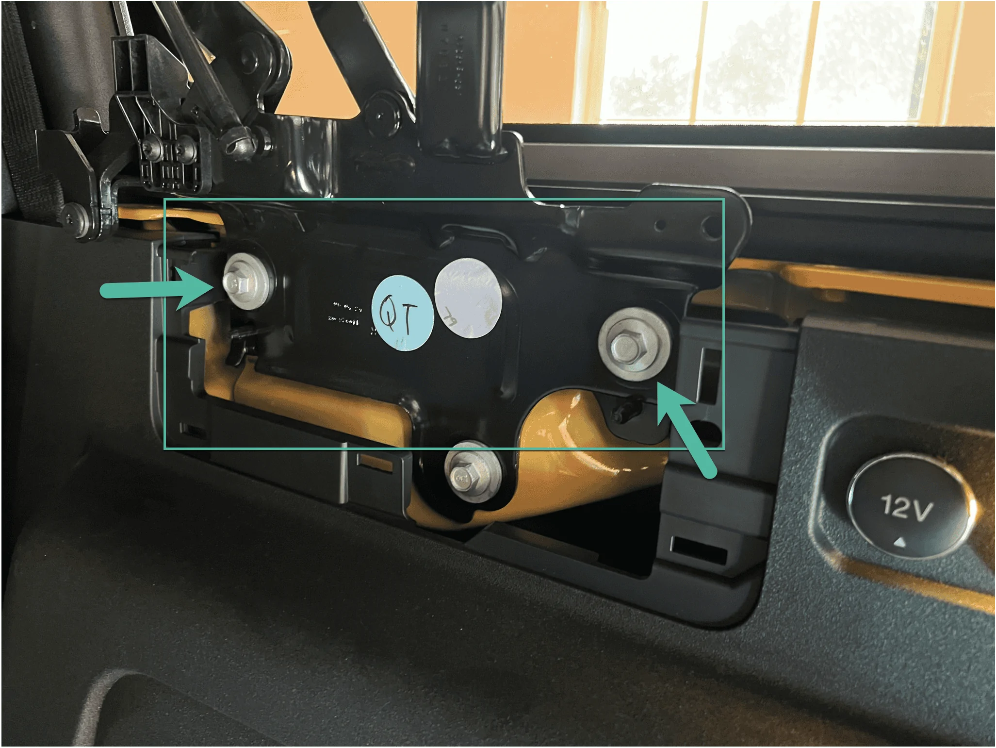 Ford Bronco WTB: Cargo Area Soft Top Mounts and the Tailgate Brackets 1700257805999