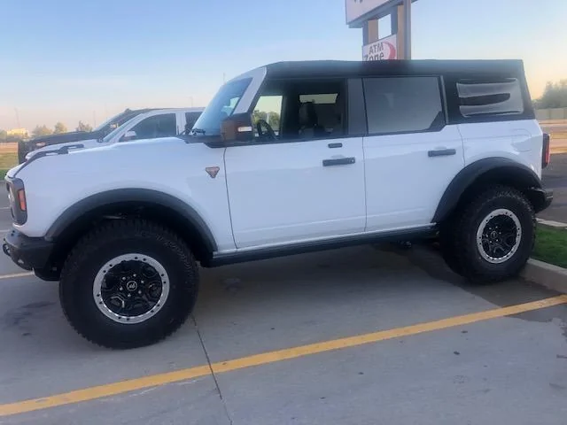Ford Bronco 35s or 37s…? IMG_8161-2