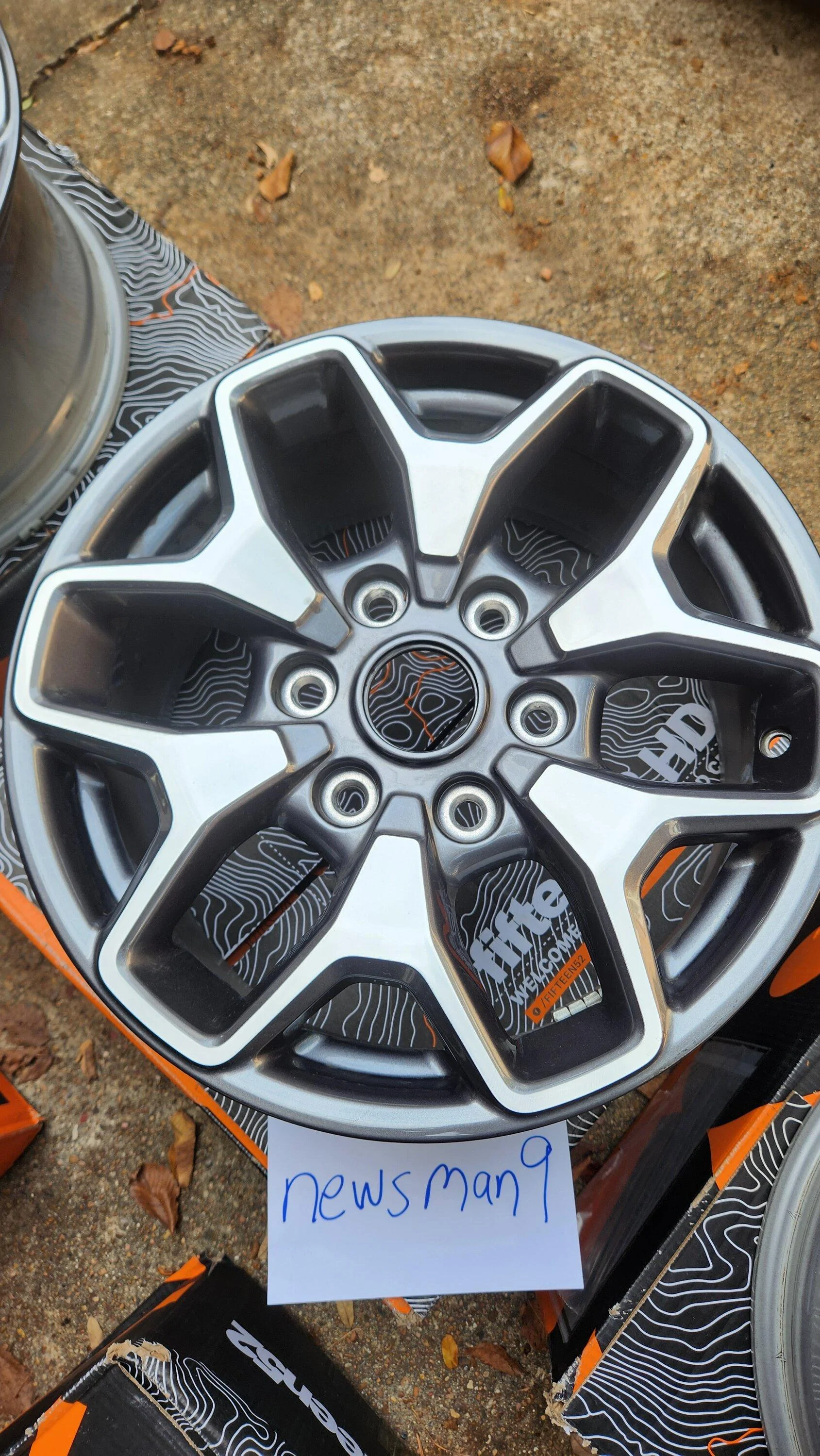 Ford Bronco Five non-SAS stock Badlands wheels 20231119_094517