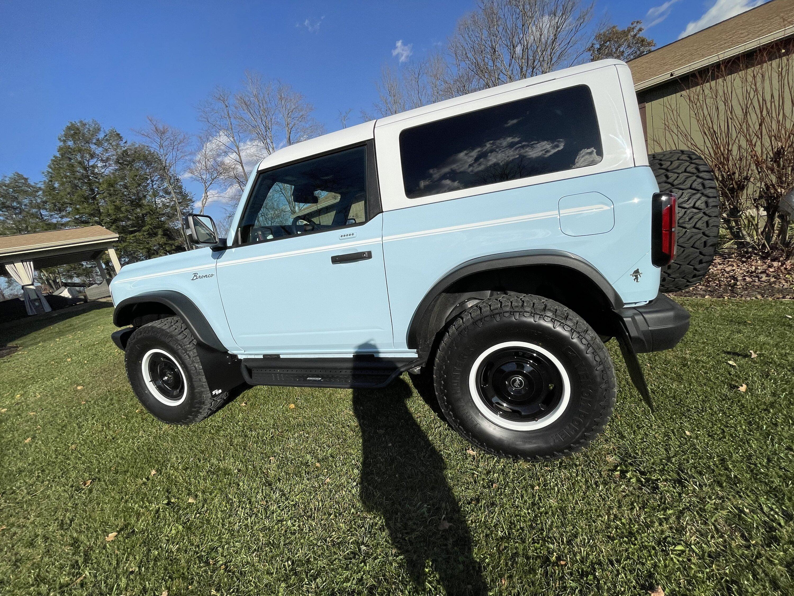 Ford Bronco Heritage edition 2 door bronco limited IMG_6863
