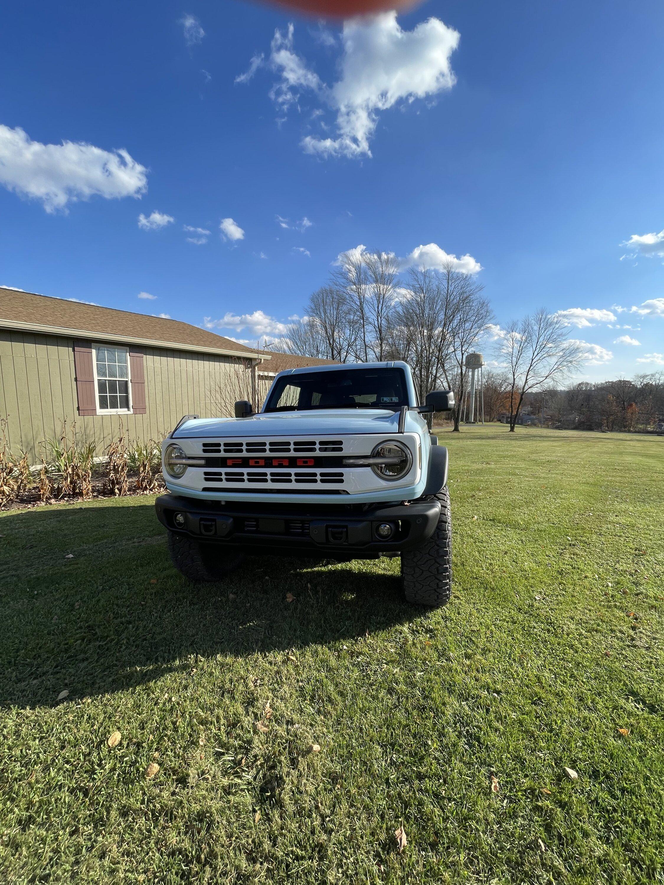 Ford Bronco Heritage edition 2 door bronco limited IMG_6859