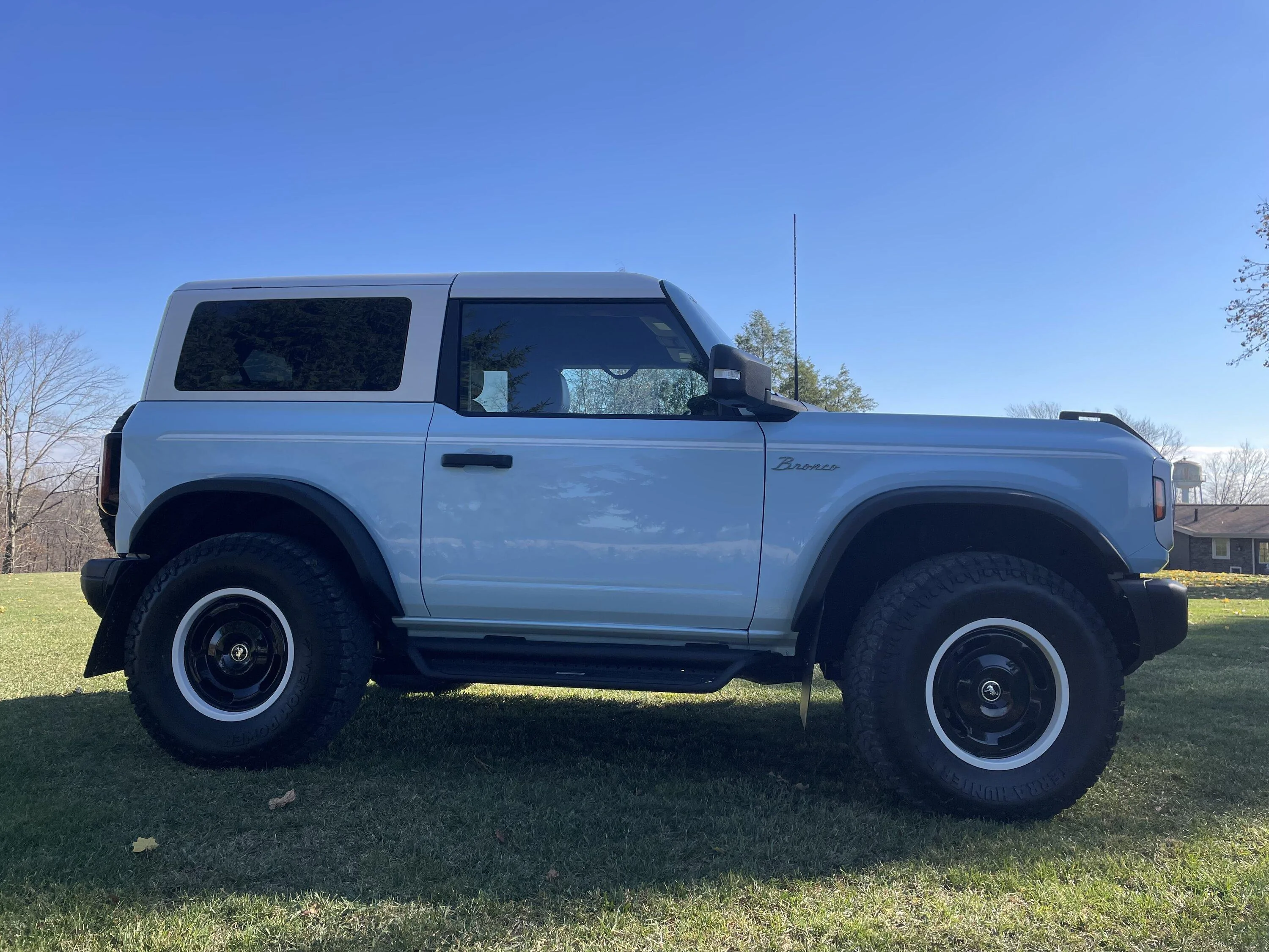 Ford Bronco Heritage edition 2 door bronco limited IMG_6832