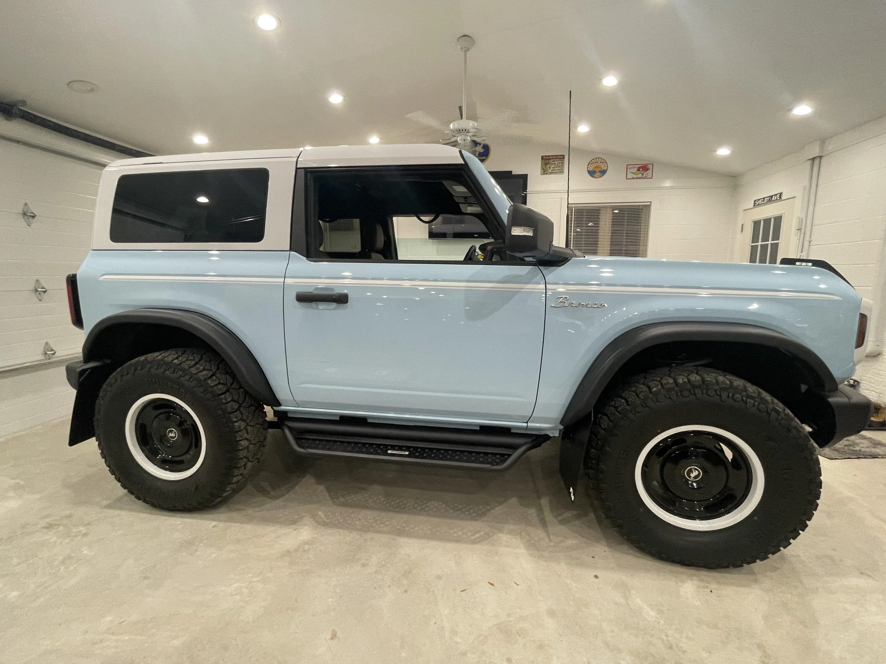 Ford Bronco Heritage edition 2 door bronco limited IMG_2112