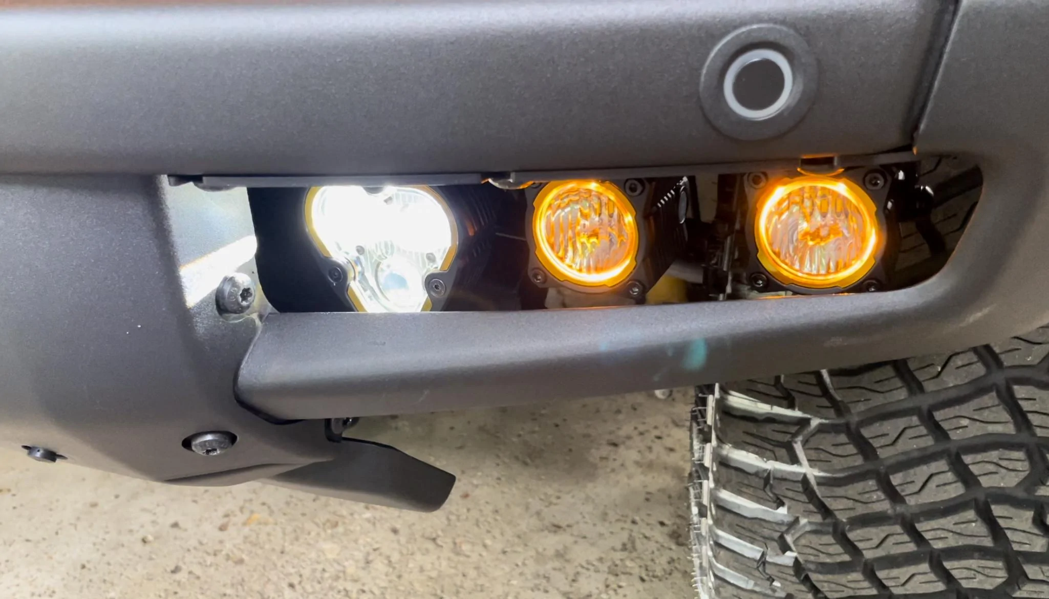 Ford Bronco Fog lights with modular bumper IMG_7301