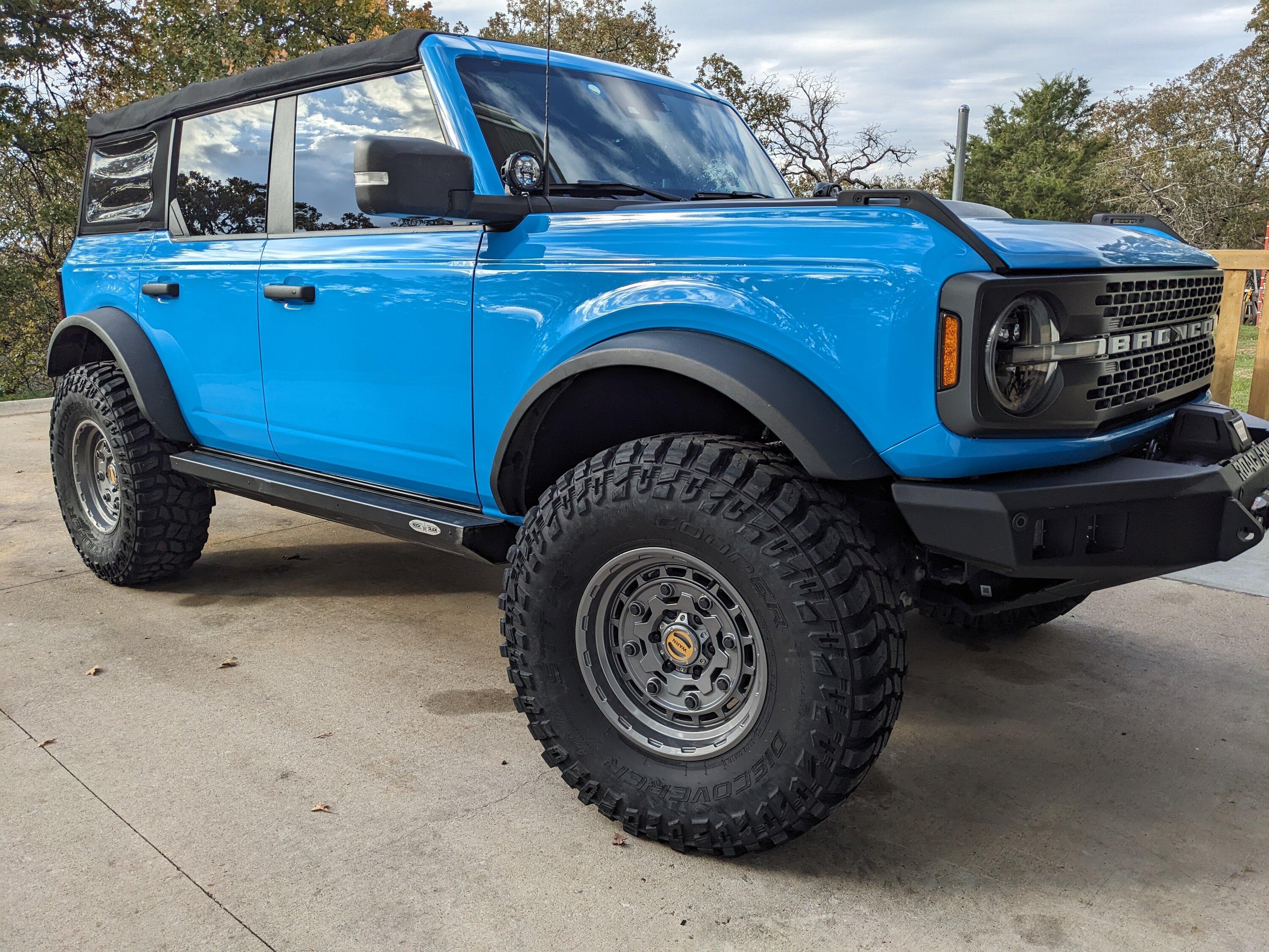 Ford Bronco What did you do TO / WITH your Bronco today? 👨🏻‍🔧🧰🚿🛠 PXL_20231125_210152566