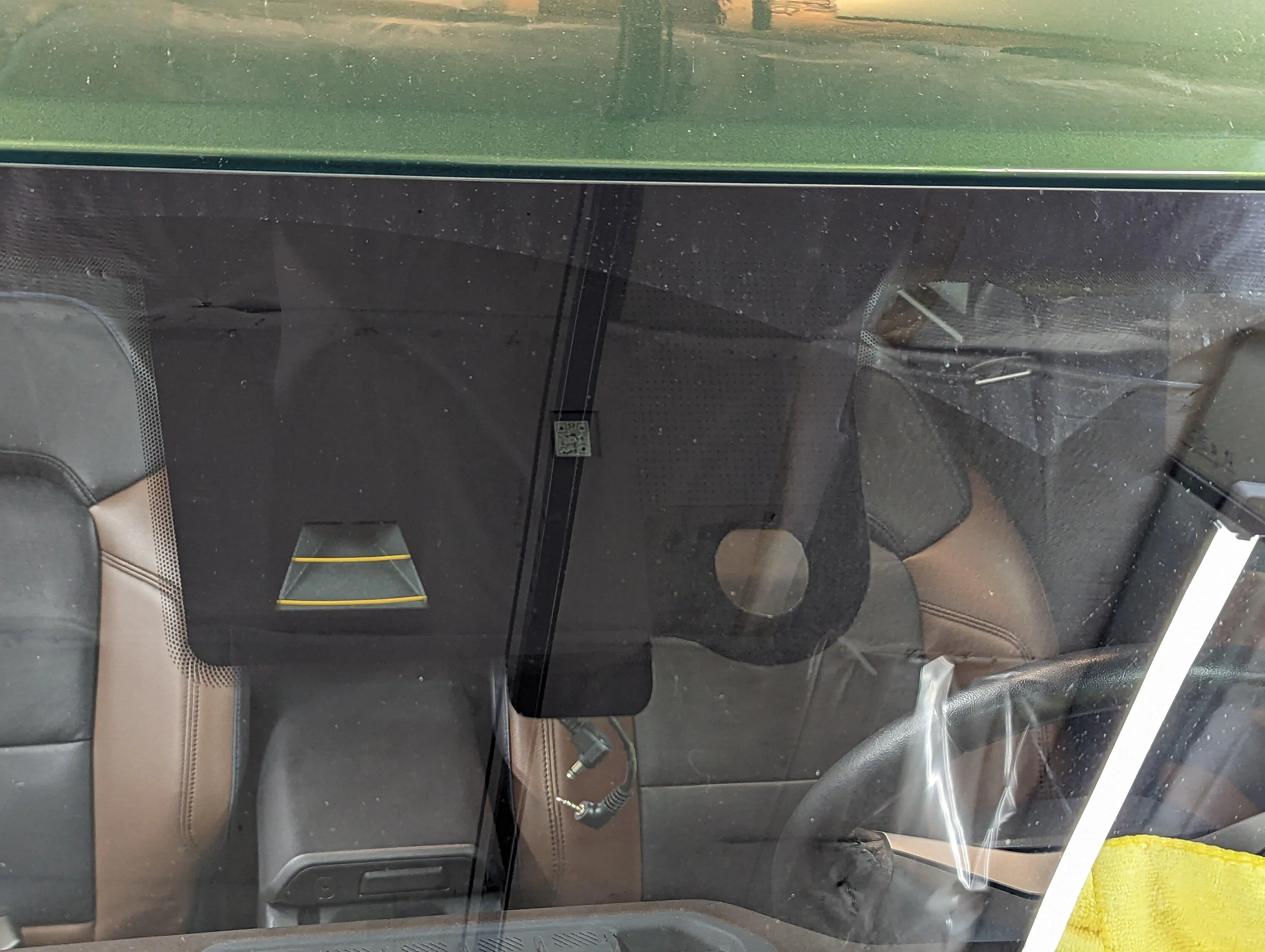 Ford Bronco [Done] Rain-Sensing Wipers Installed PXL_20231125_220626754