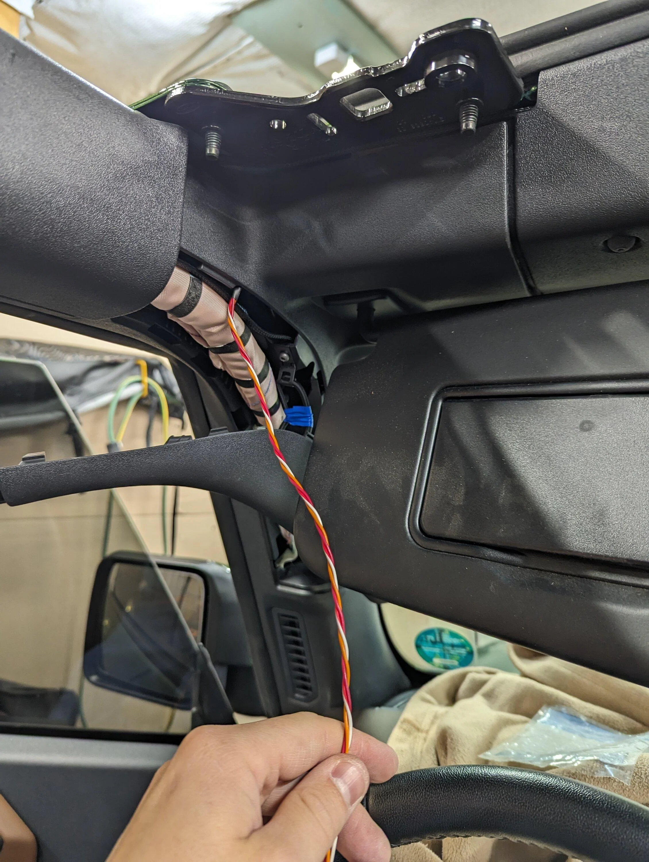 Ford Bronco [Done] Rain-Sensing Wipers Installed PXL_20231126_174101725