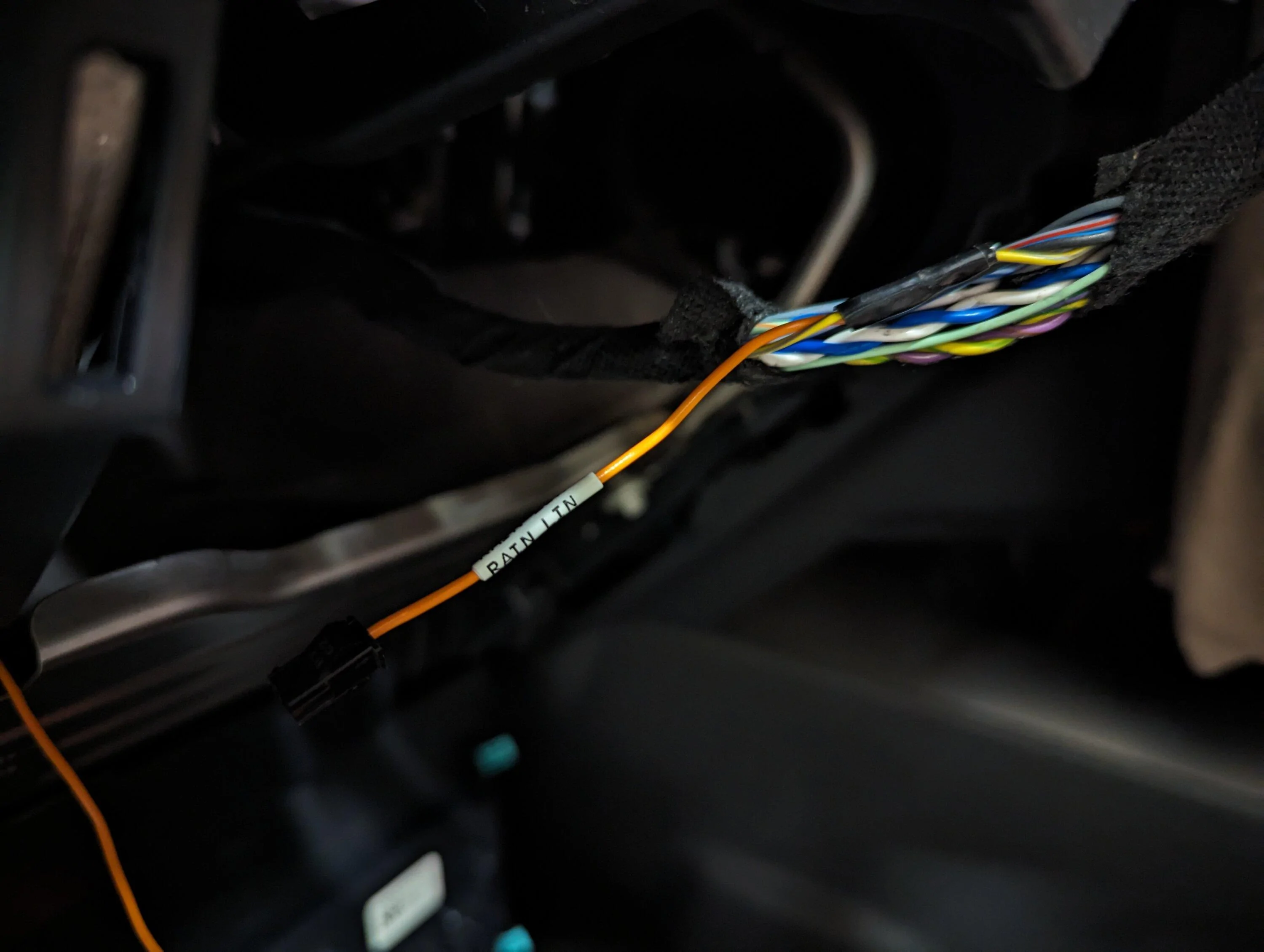 Ford Bronco [Done] Rain-Sensing Wipers Installed PXL_20231126_180705149